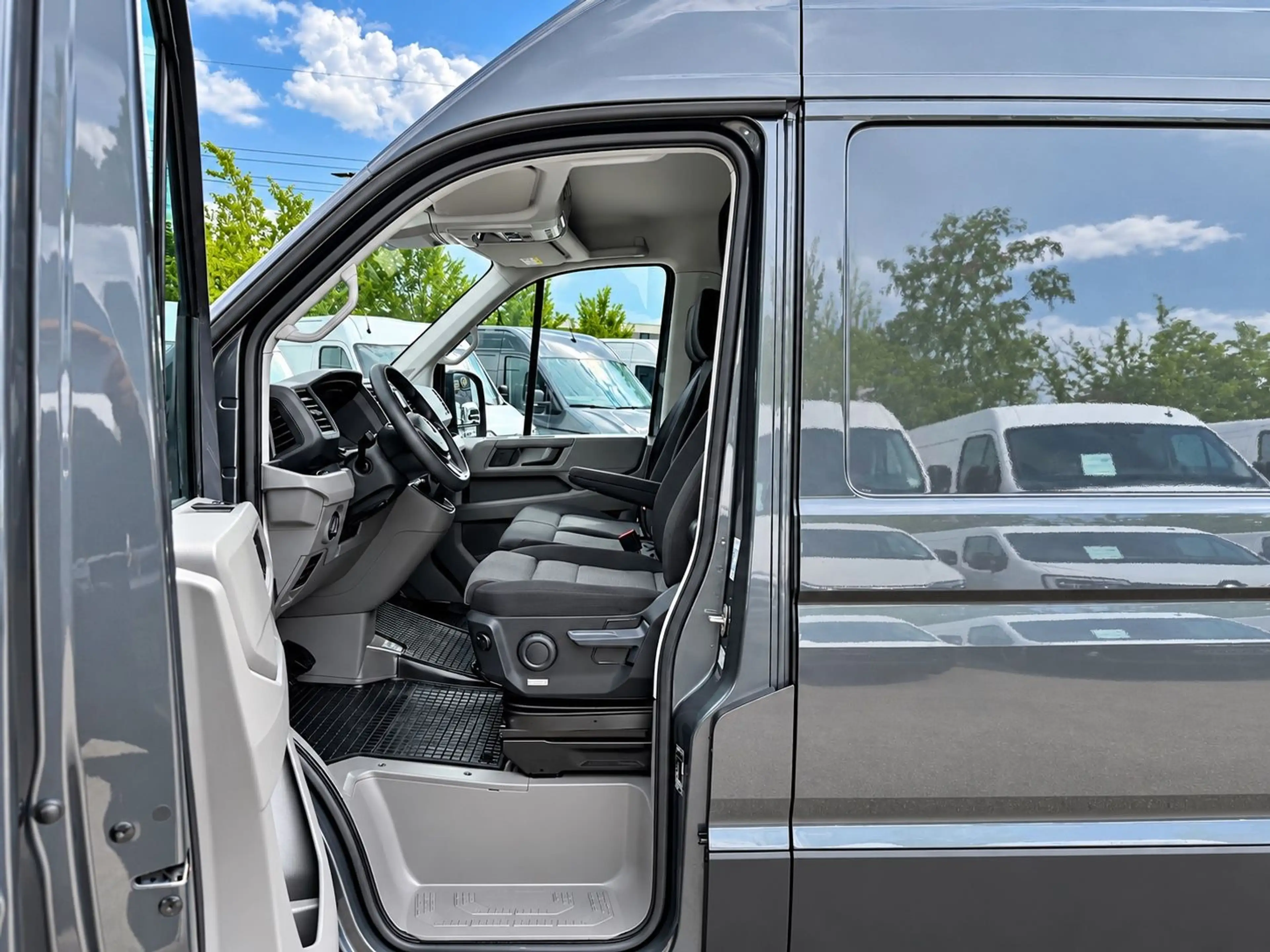 Volkswagen Crafter 35 Lang MAXI LED KAMERA TEMPOMAT 1HAND — photo 8