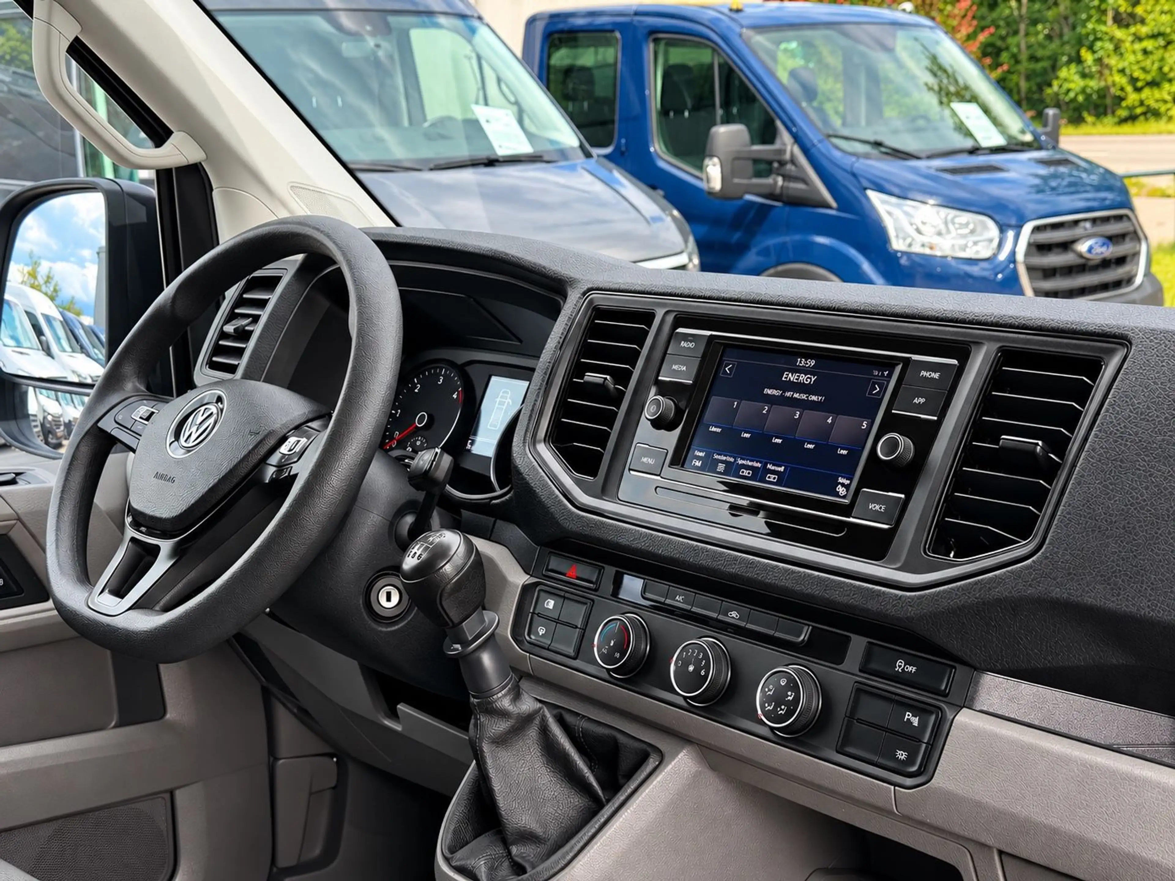Volkswagen Crafter 35 Lang MAXI LED KAMERA TEMPOMAT 1HAND — photo 11