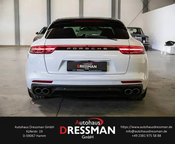 Porsche Panamera view 6