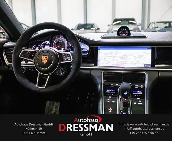 Porsche Panamera view 15