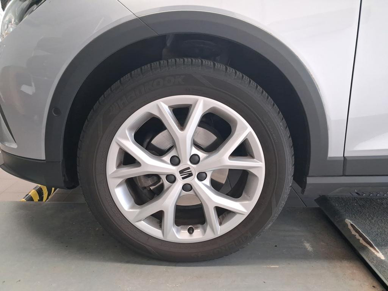 SEAT Arona 1.0 TSI FR SHZ KAMERA NAVI FACEL. LED — photo 7