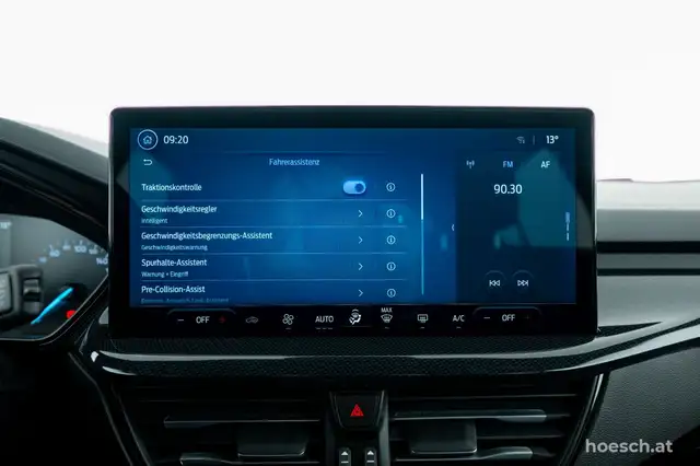 Ford Focus view 13