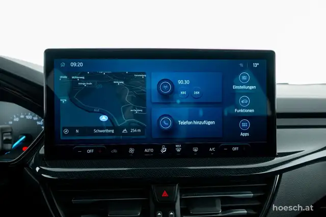 Ford Focus view 12