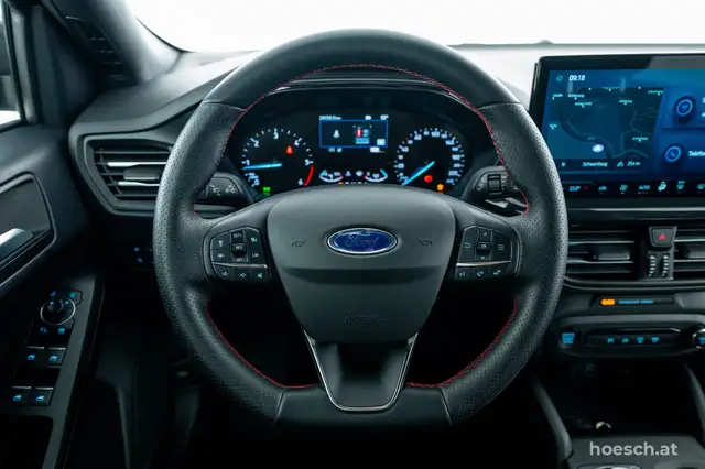 Ford Focus view 6