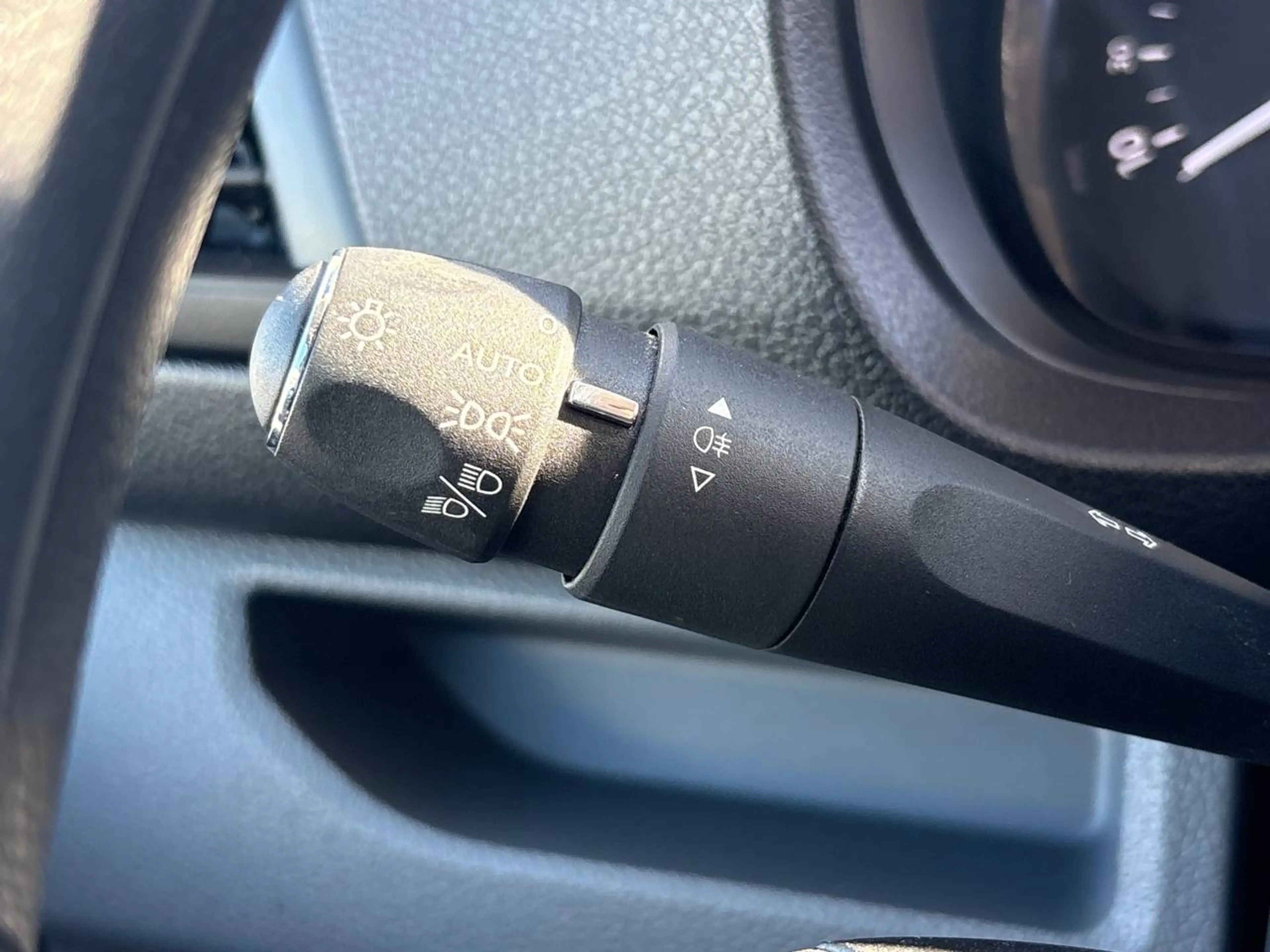 Peugeot Expert 2.0 BlueHDi L3 Long Premium S — photo 10