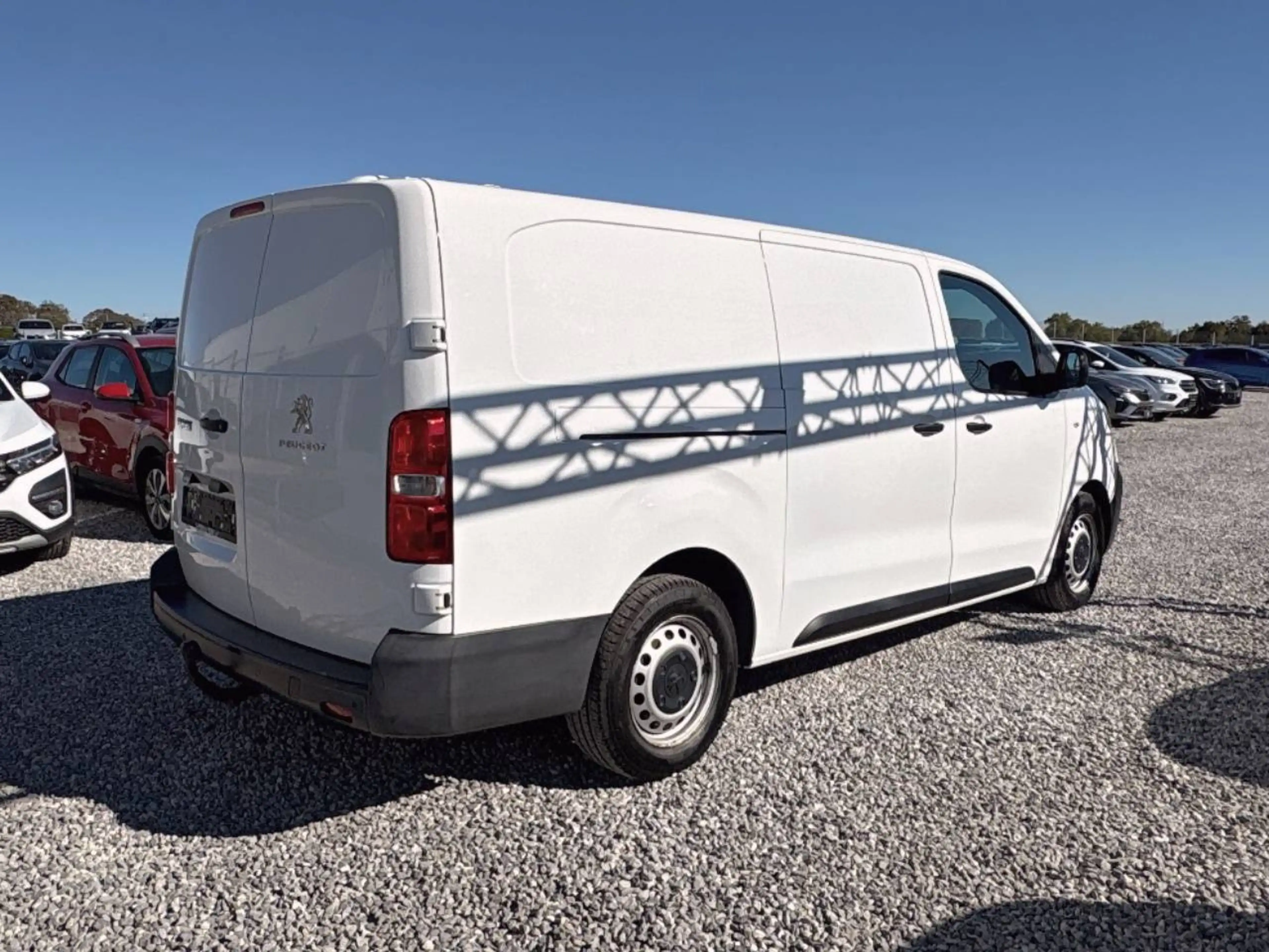 Peugeot Expert 2.0 BlueHDi L3 Long Premium S — photo 3