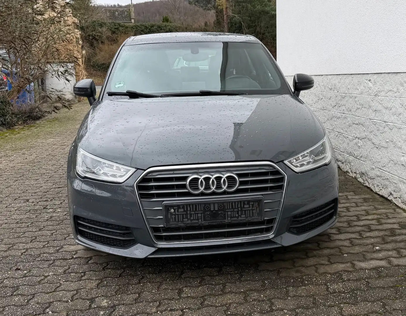 Audi A1 Sportback 1.4 TDI S Line Panorama Navi Xenon Gris - 2