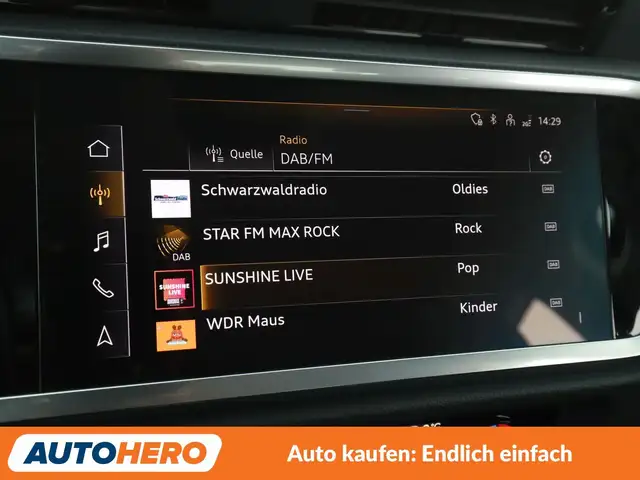 Audi Q3 view 22