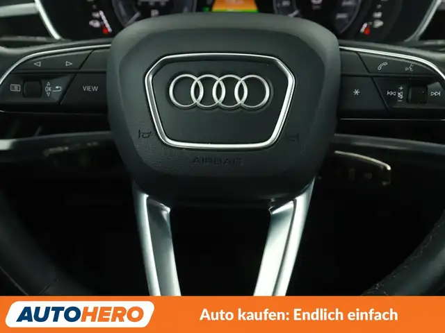 Audi Q3 view 19