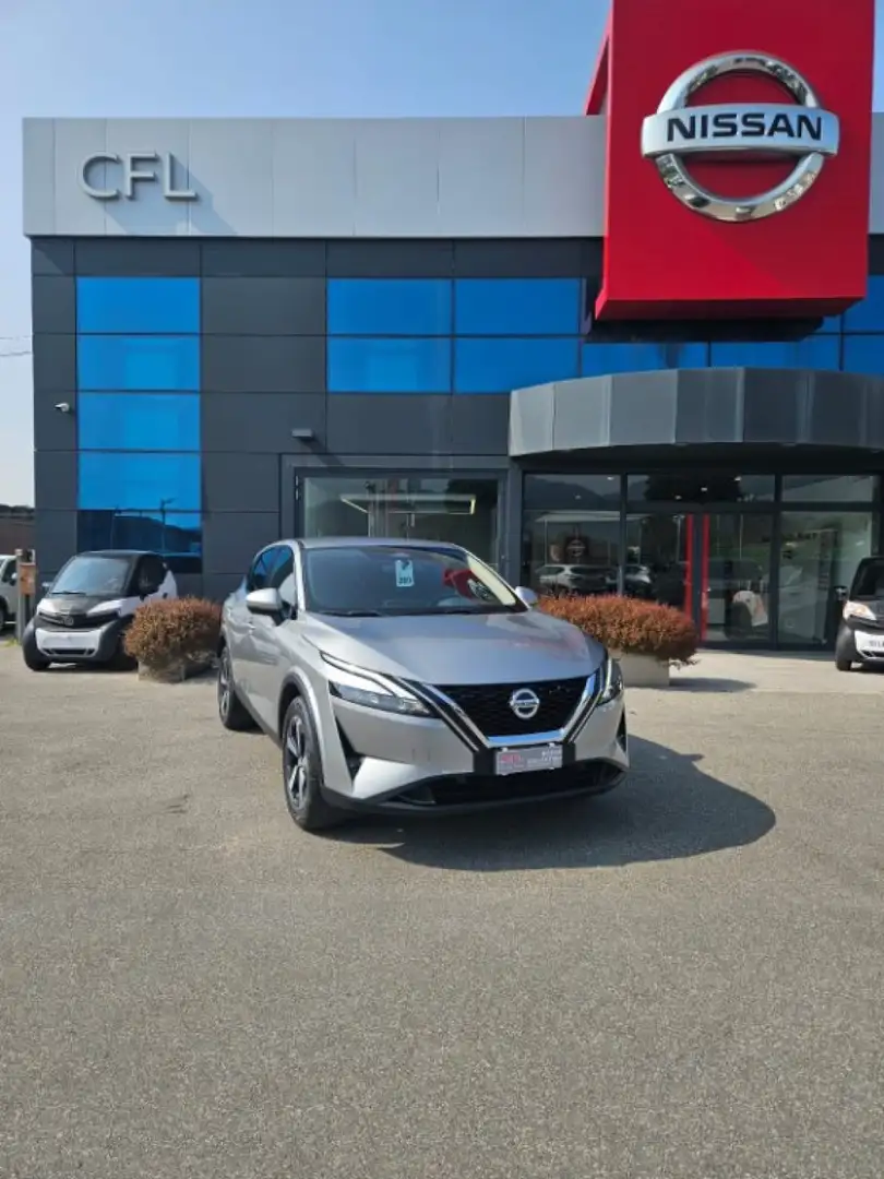 Nissan Qashqai MHEV 140 CV N-Connecta Argento - 1