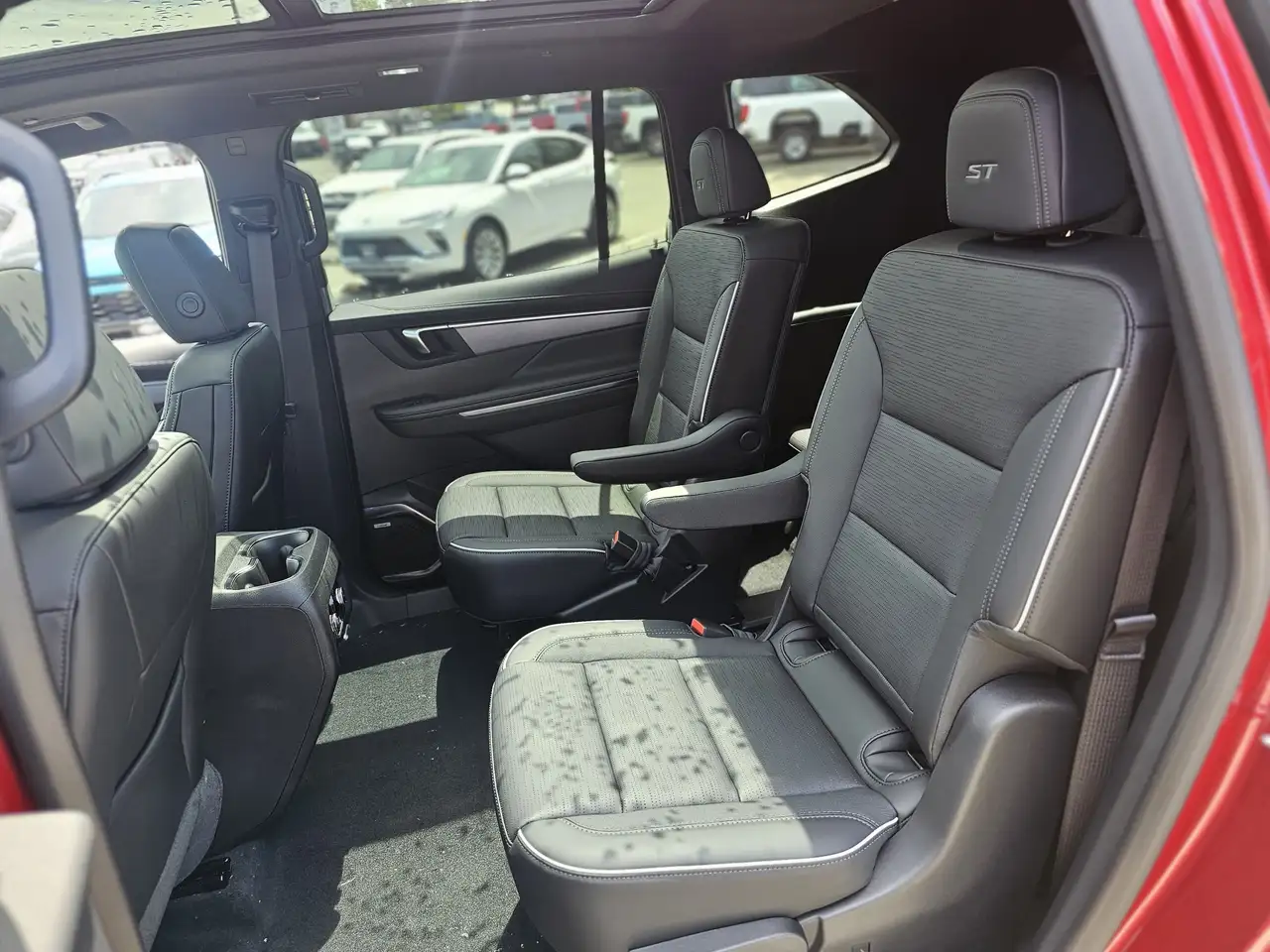 Buick Enclave снимка Buick Enclave
