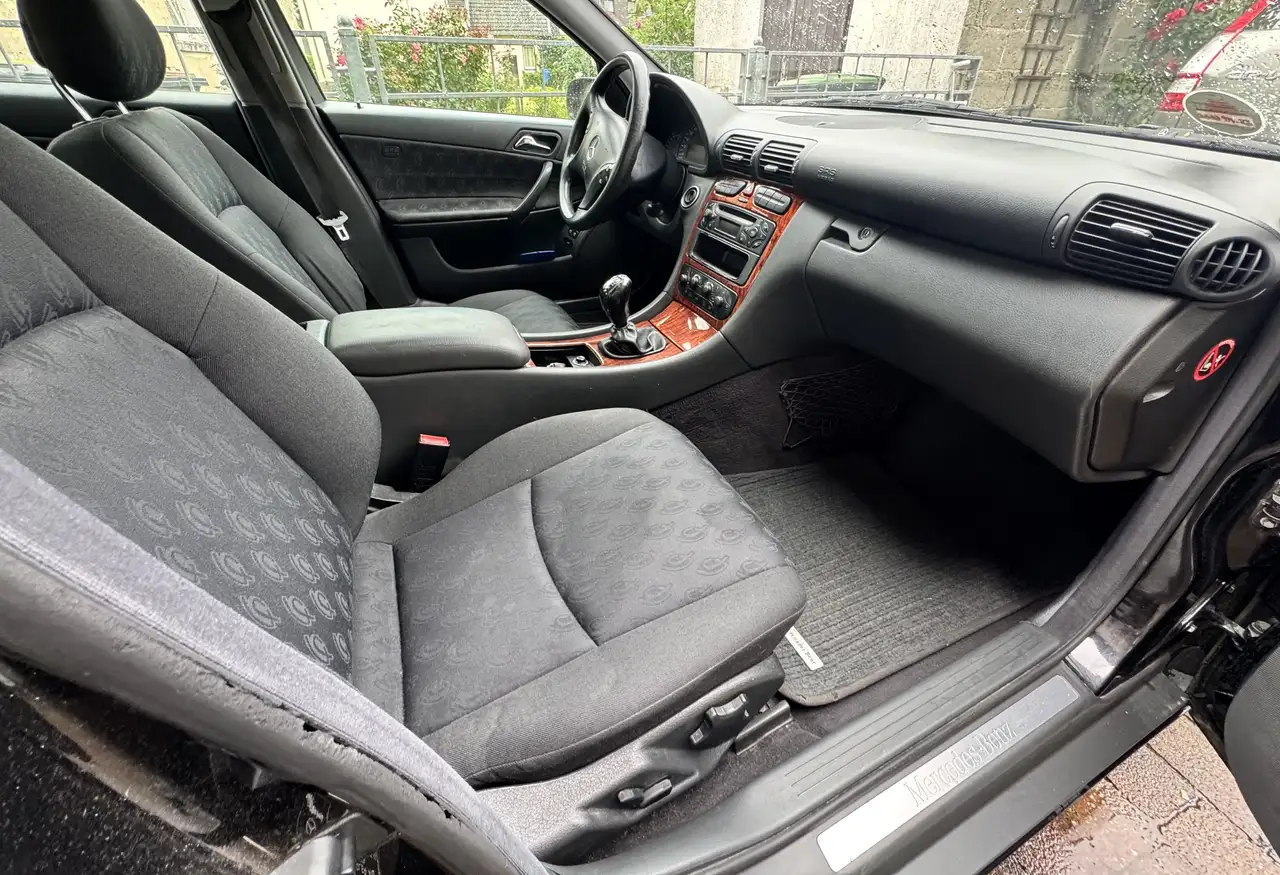 Mercedes-Benz C 180 Classic, foto 11