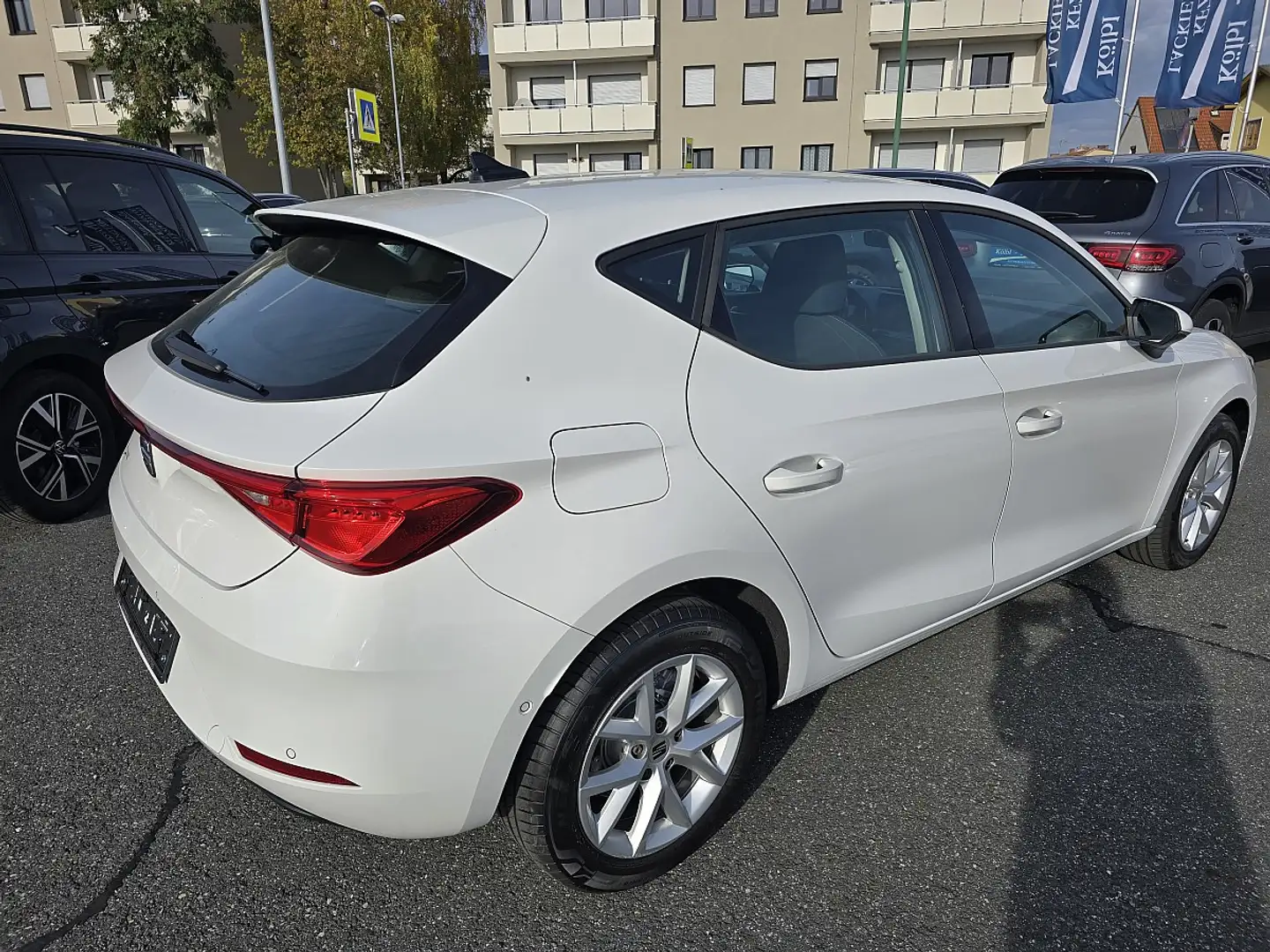 SEAT Leon TSI Style Weiß - 2