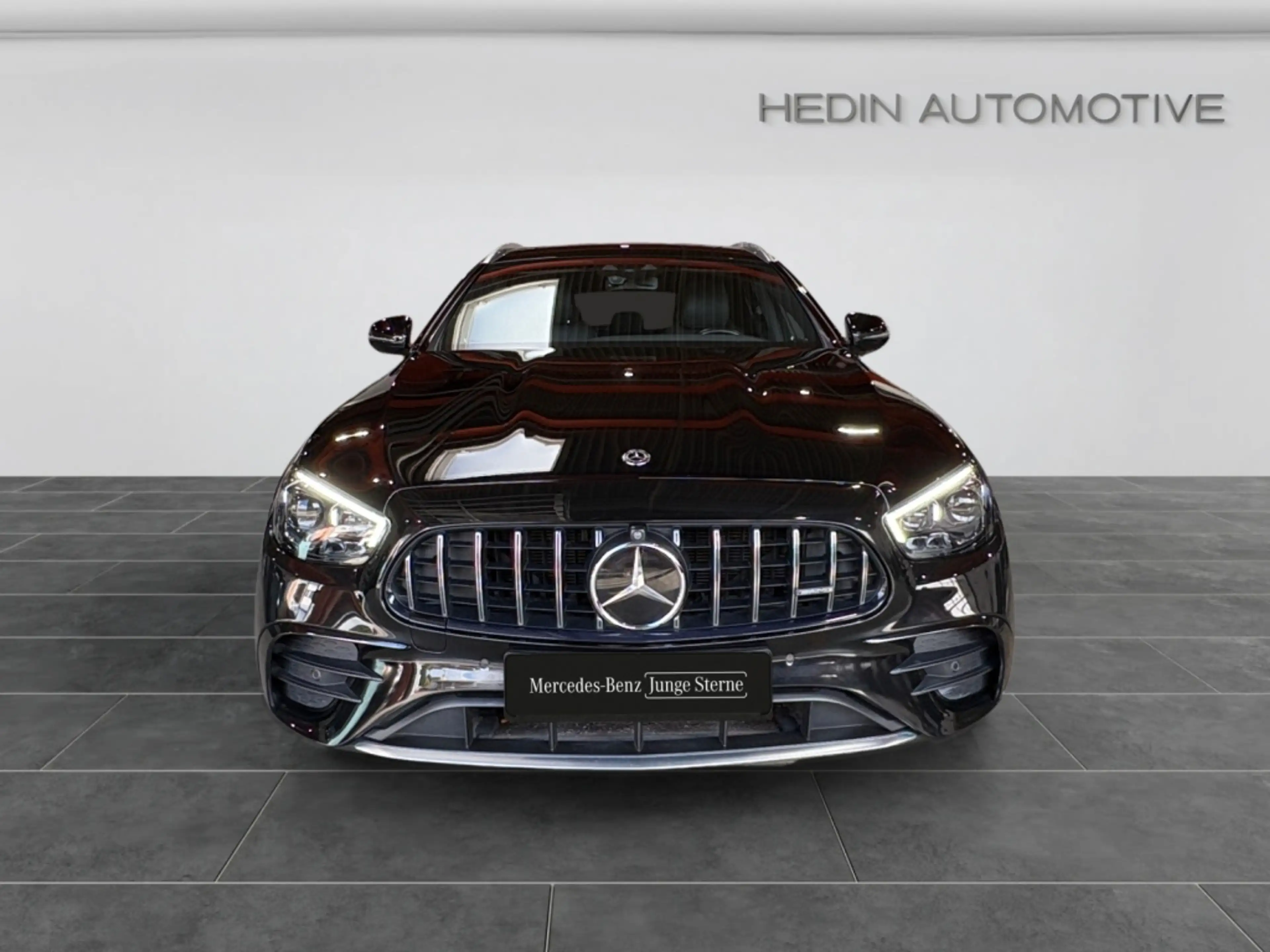 Mercedes-Benz E 53 AMG AMG E 53 4MATIC+ T-Modell AMG|ILS|MBEAM|AMBIENTE — photo 9