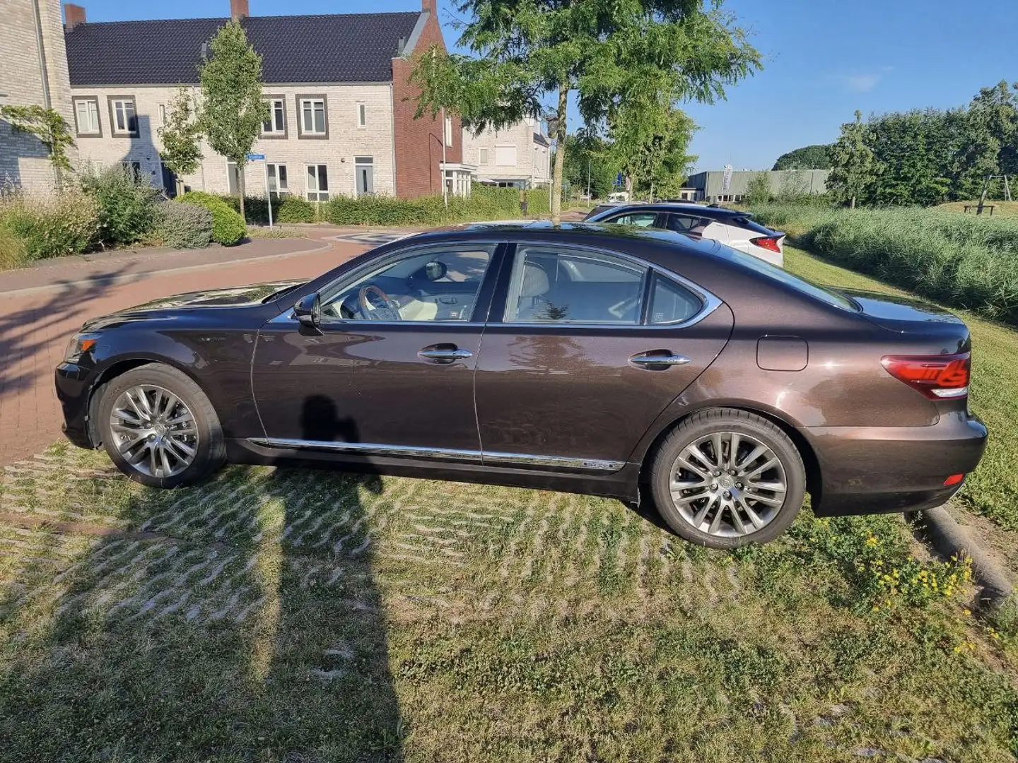 Lexus LS 600 LS600h President Line 5.0 V8 Hybrid AWD Brun - 2