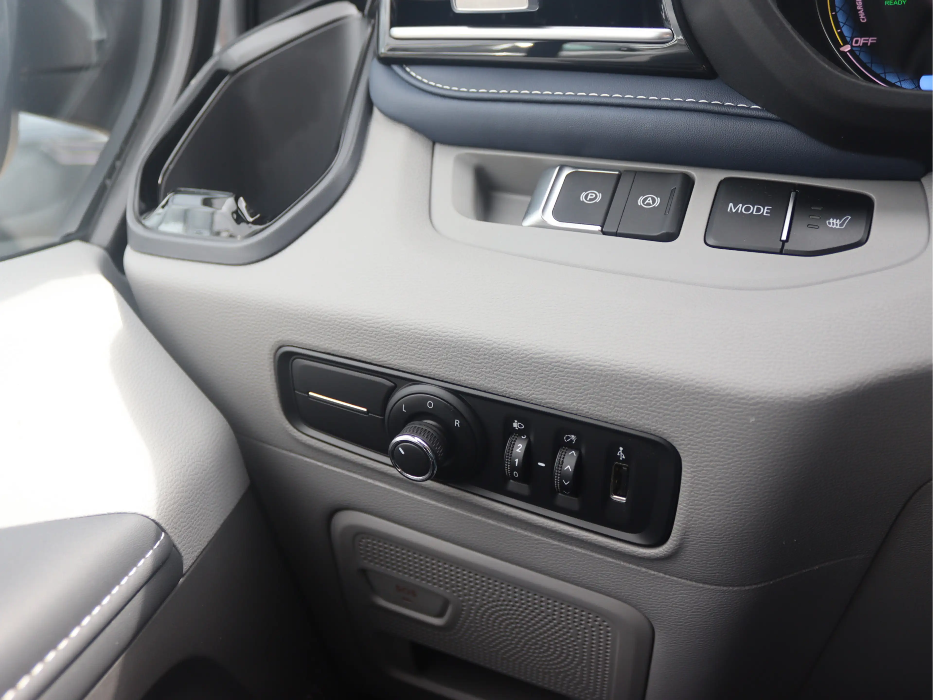Maxus eDeliver 7 L2H1 77 kWh — photo 12