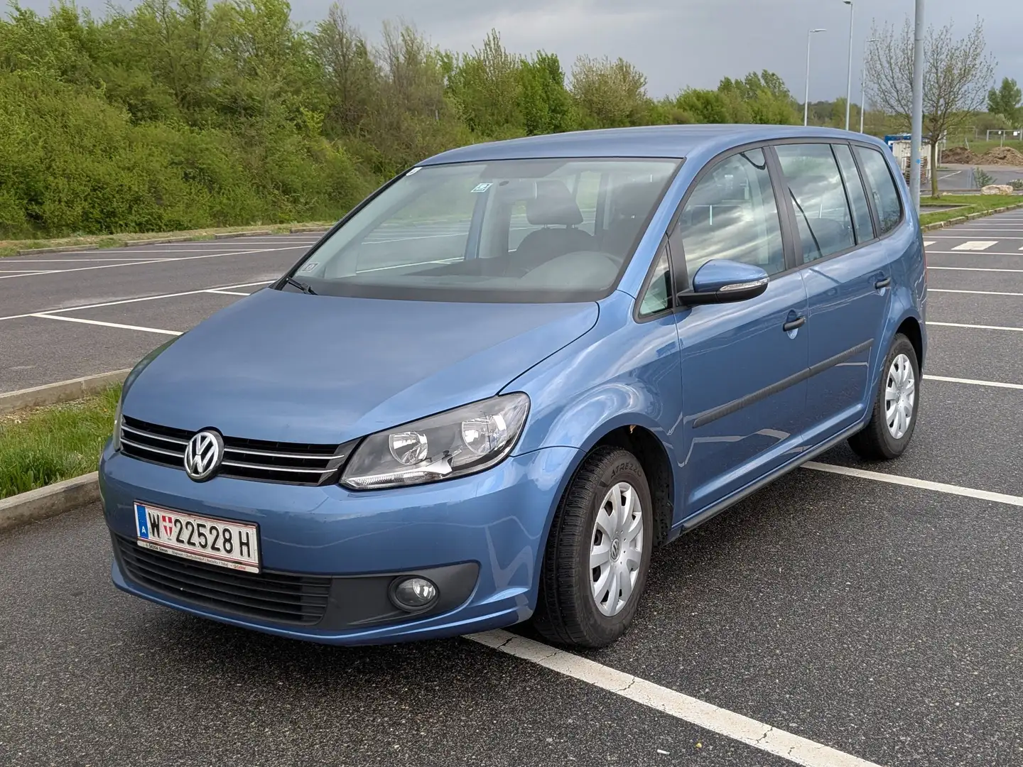 Volkswagen Touran Touran Trendline 1,6 BMT TDI DPF Trendline Blau - 2