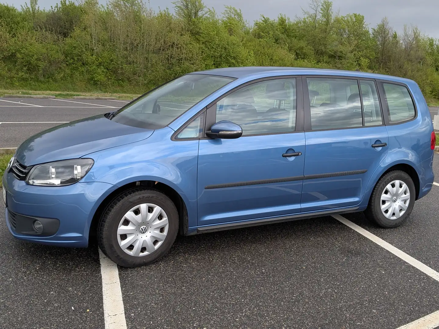 Volkswagen Touran Touran Trendline 1,6 BMT TDI DPF Trendline Blau - 1