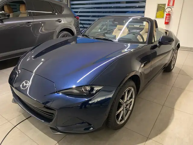 Mazda MX-5 1.5 Kazari