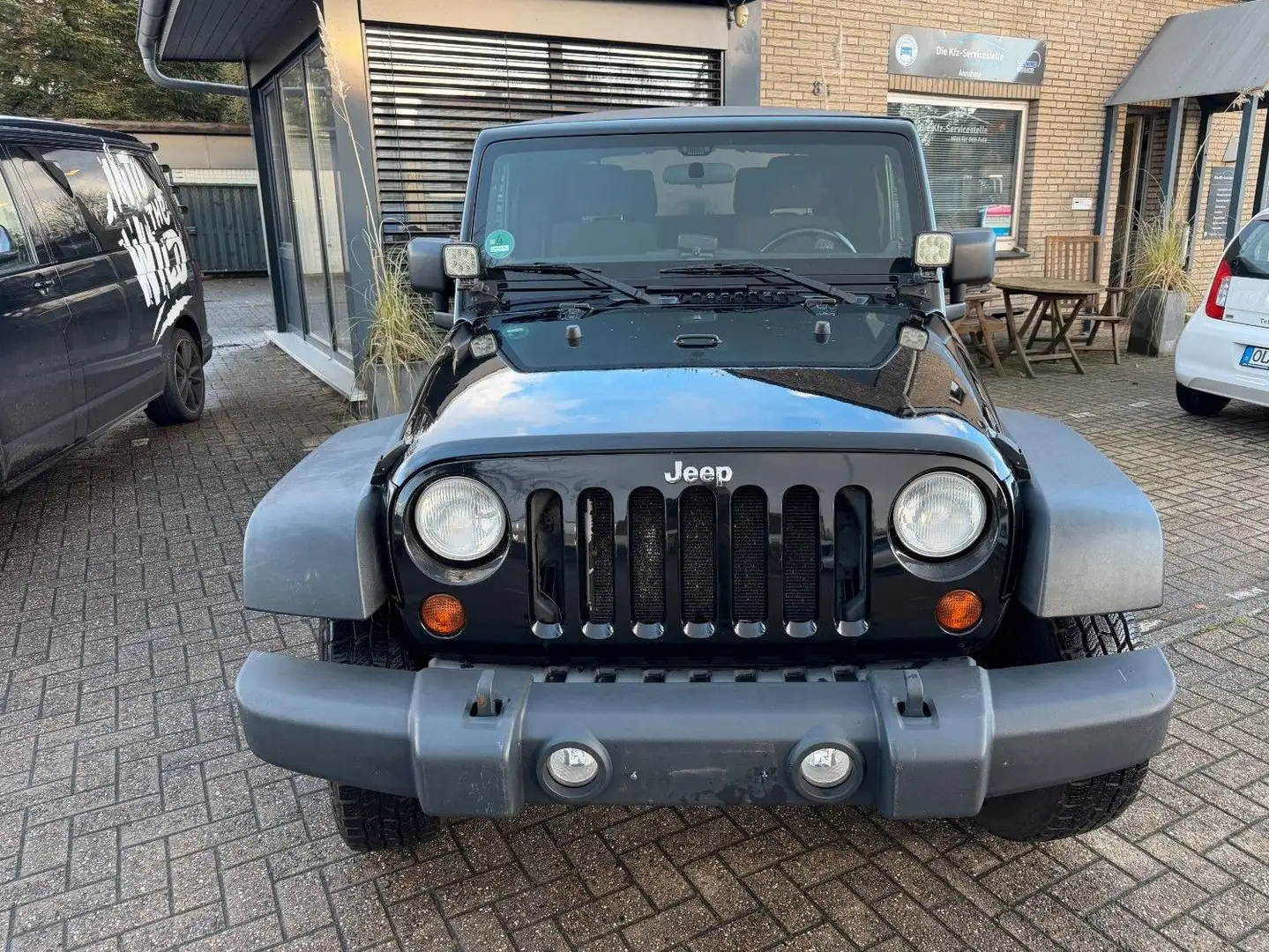 Jeep Wrangler V 6 Schwarz - 2