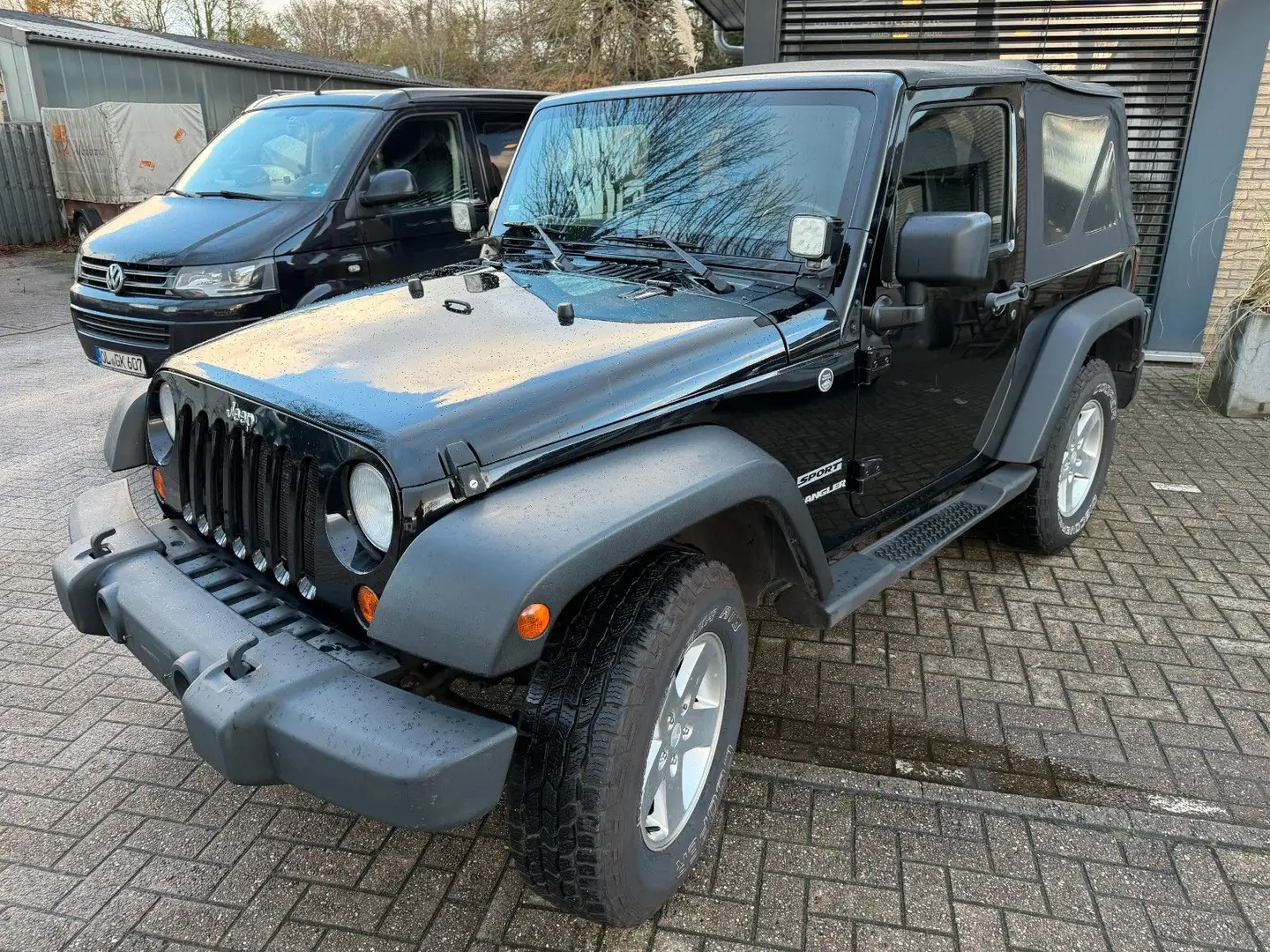 Jeep Wrangler V 6 Schwarz - 1