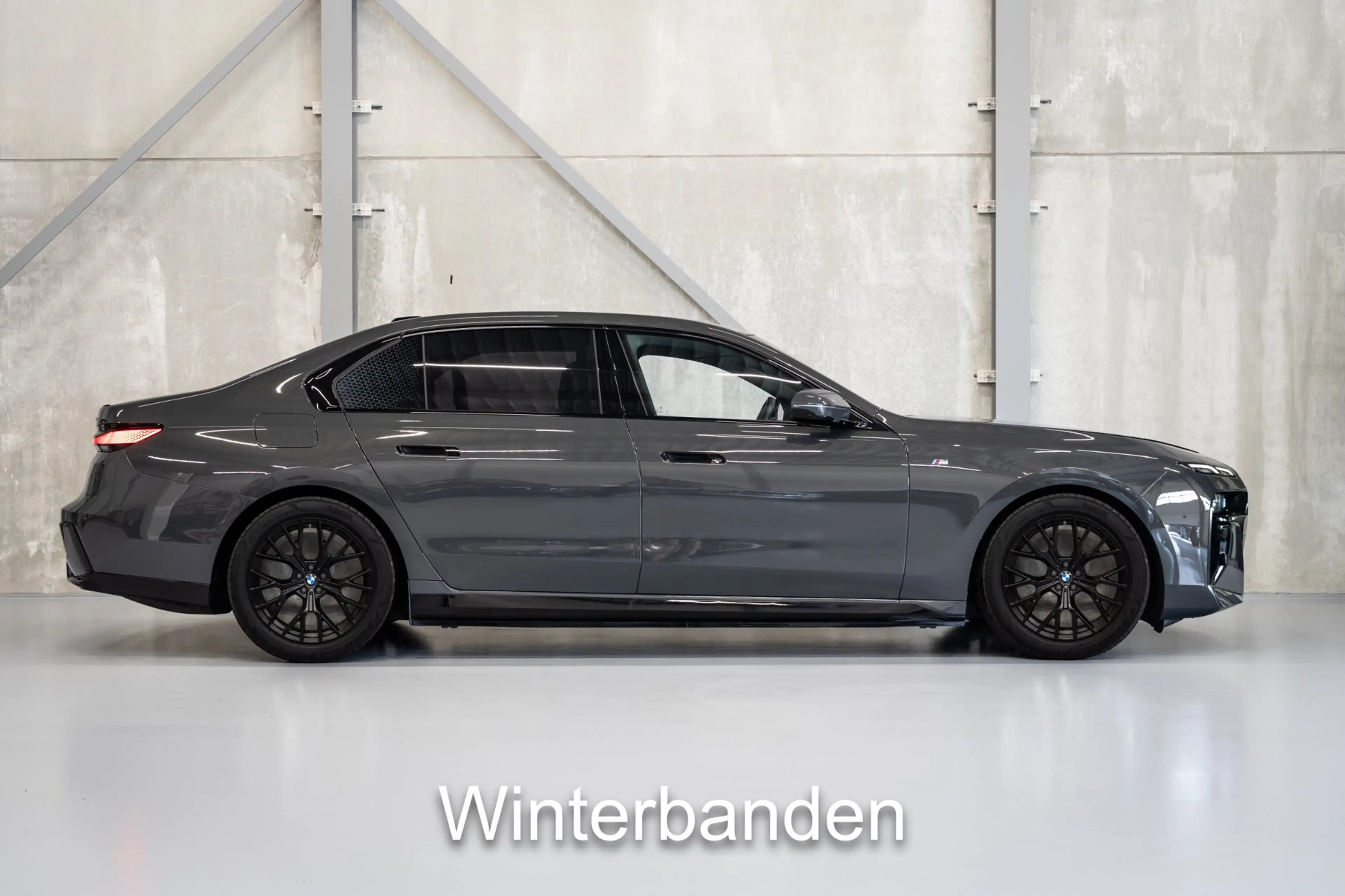BMW i7 EDrive50 Privilege Edition 106 kWh | Massage | SOH — photo 9