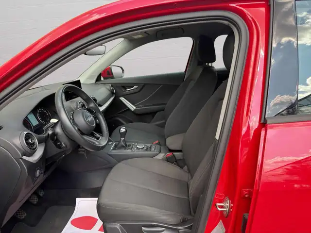 Audi Q2 view 9