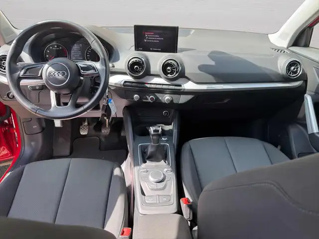 Audi Q2 view 11