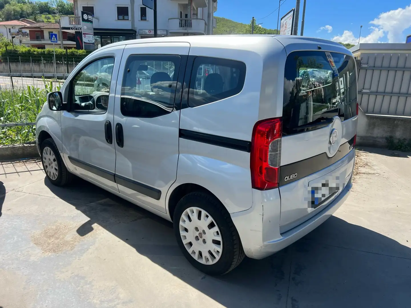 Fiat Qubo 1.4 8V 77 CV Dynamic Natural Power Gris - 1