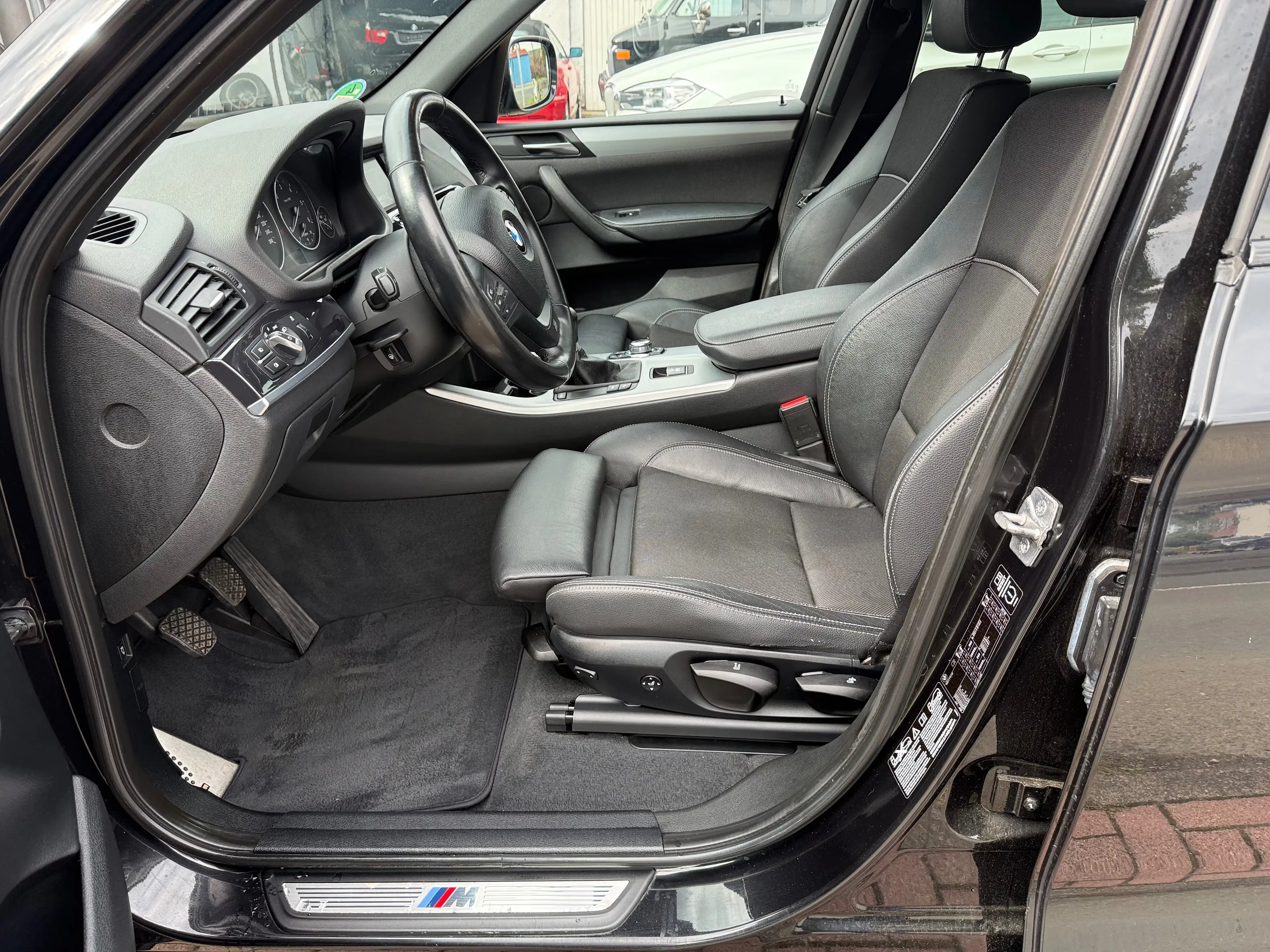 BMW X3 xDrive 20 d M-Paket 2.Hand El. AHK Lenkradheizung 6.Gang Schalter — photo 9