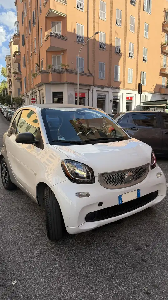 smart forTwo Smart ForTwo 453 Coupé 0.9 Turbo 90 CV Twinamic — photo 1 of 6