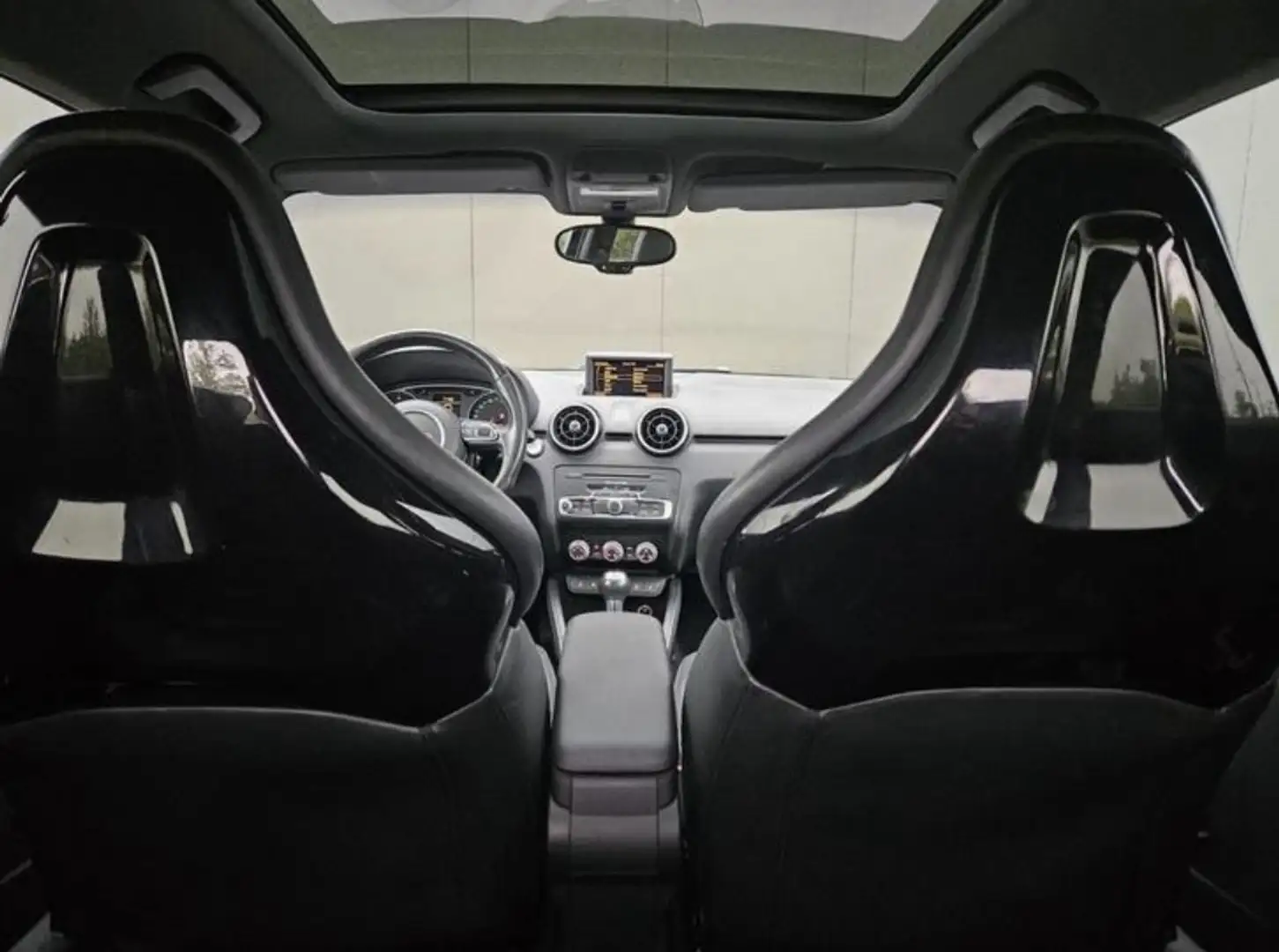 Audi A1 1.6 TDI Pro Line S Blauw - 2