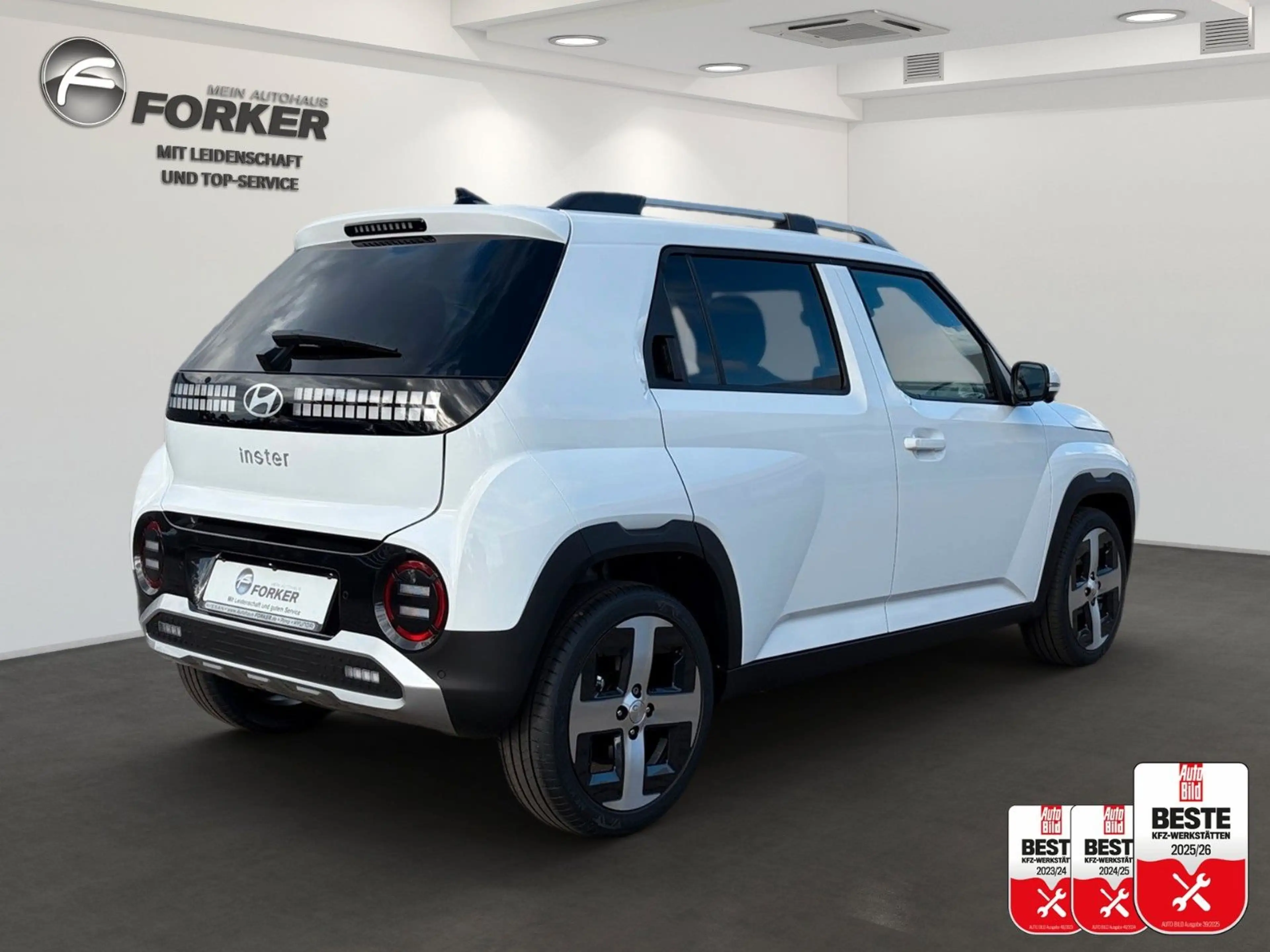 Hyundai Inster Prime 49 kWh V2L Glas-Dach Wärmepumpe — photo 3