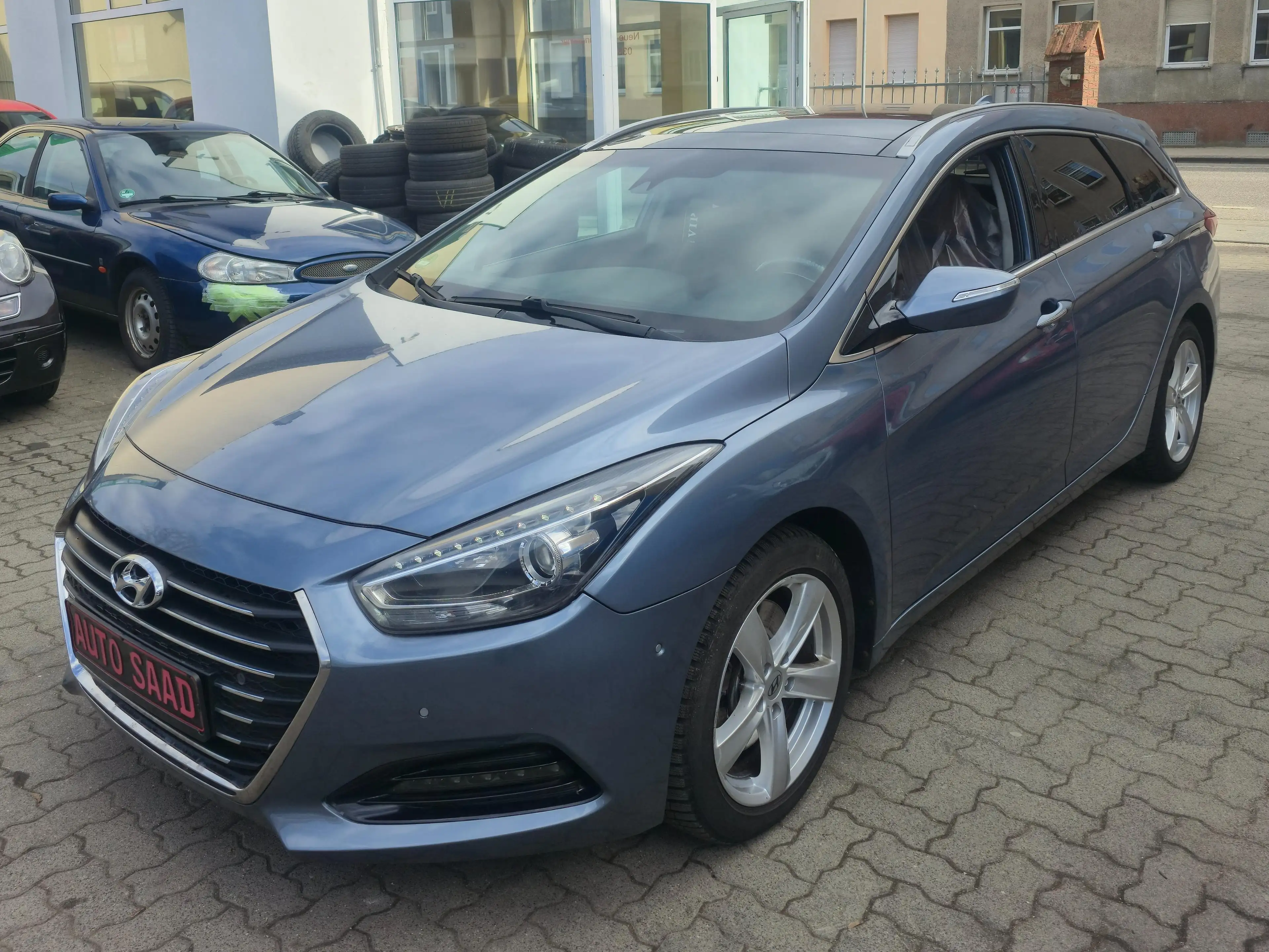 Hyundai i40 i40 Kombi blue 1.7 CRDi DCT Premium — photo 2