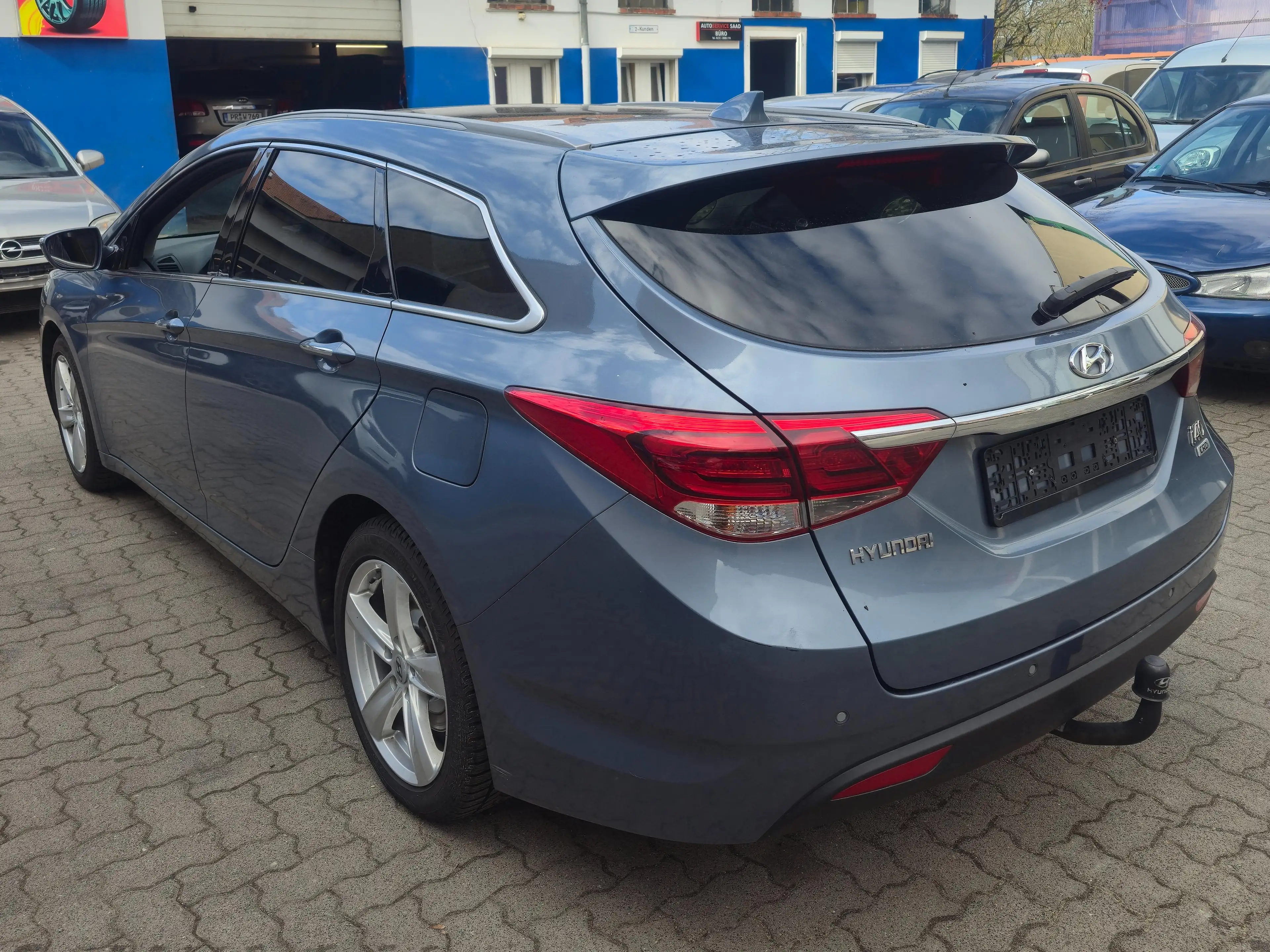 Hyundai i40 i40 Kombi blue 1.7 CRDi DCT Premium — photo 3