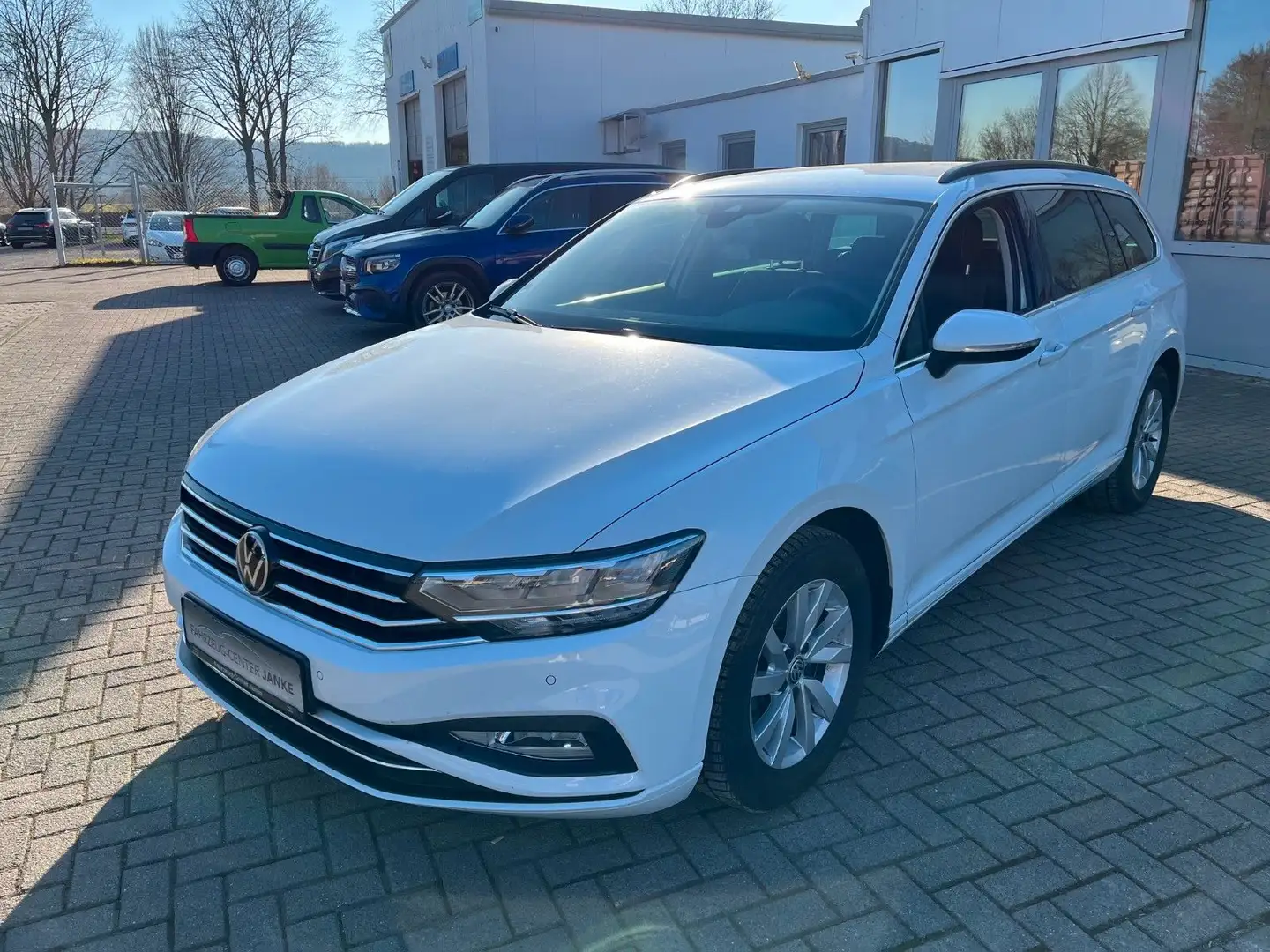 Volkswagen Passat Variant Business +Kamera/Navi/Massage+ Blanco - 2