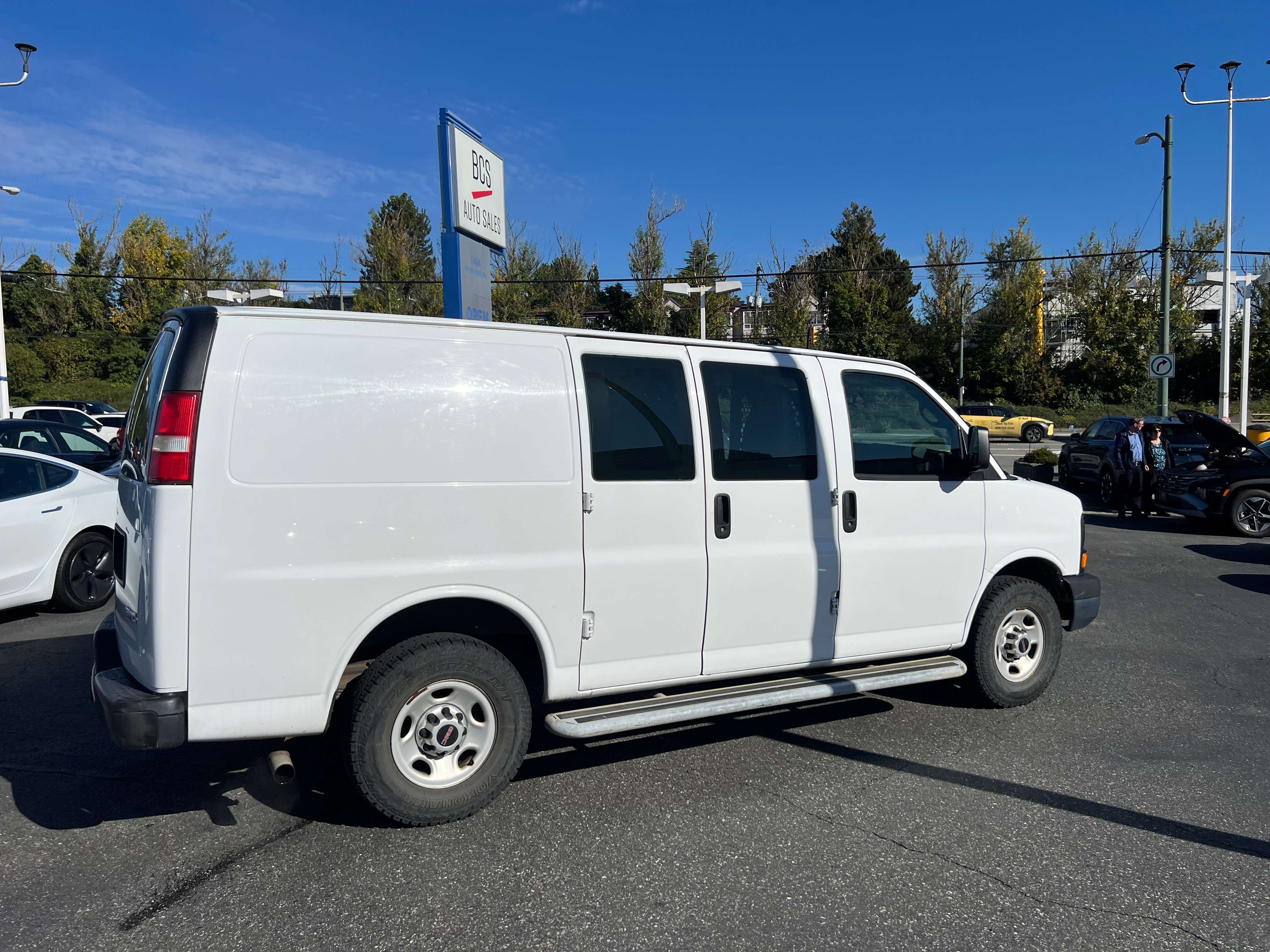 2015 GMC Savana 2500 Cargo Van