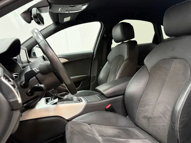Audi A6 view 11
