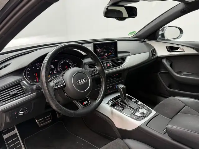 Audi A6 view 9