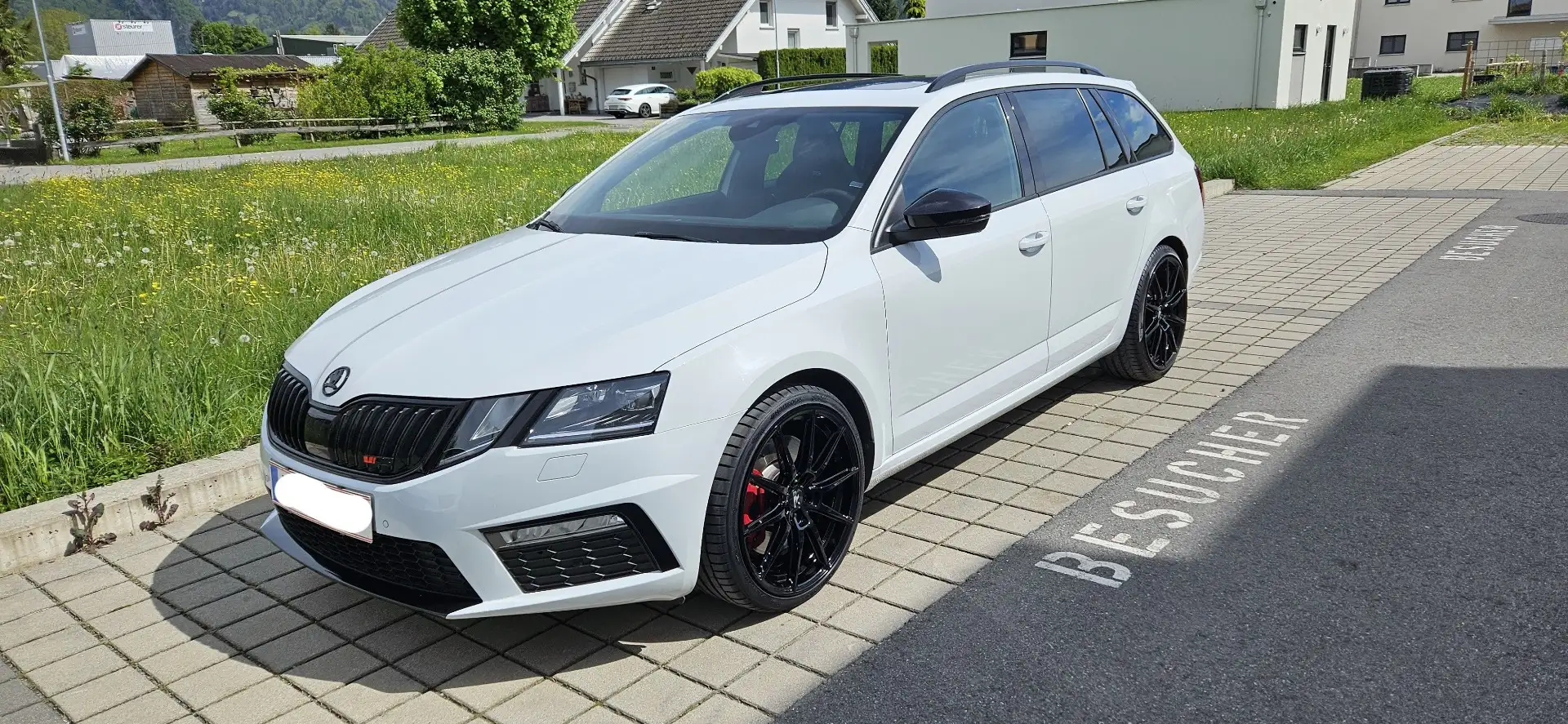Skoda Octavia Combi RS 2,0 TSI DSG - 1