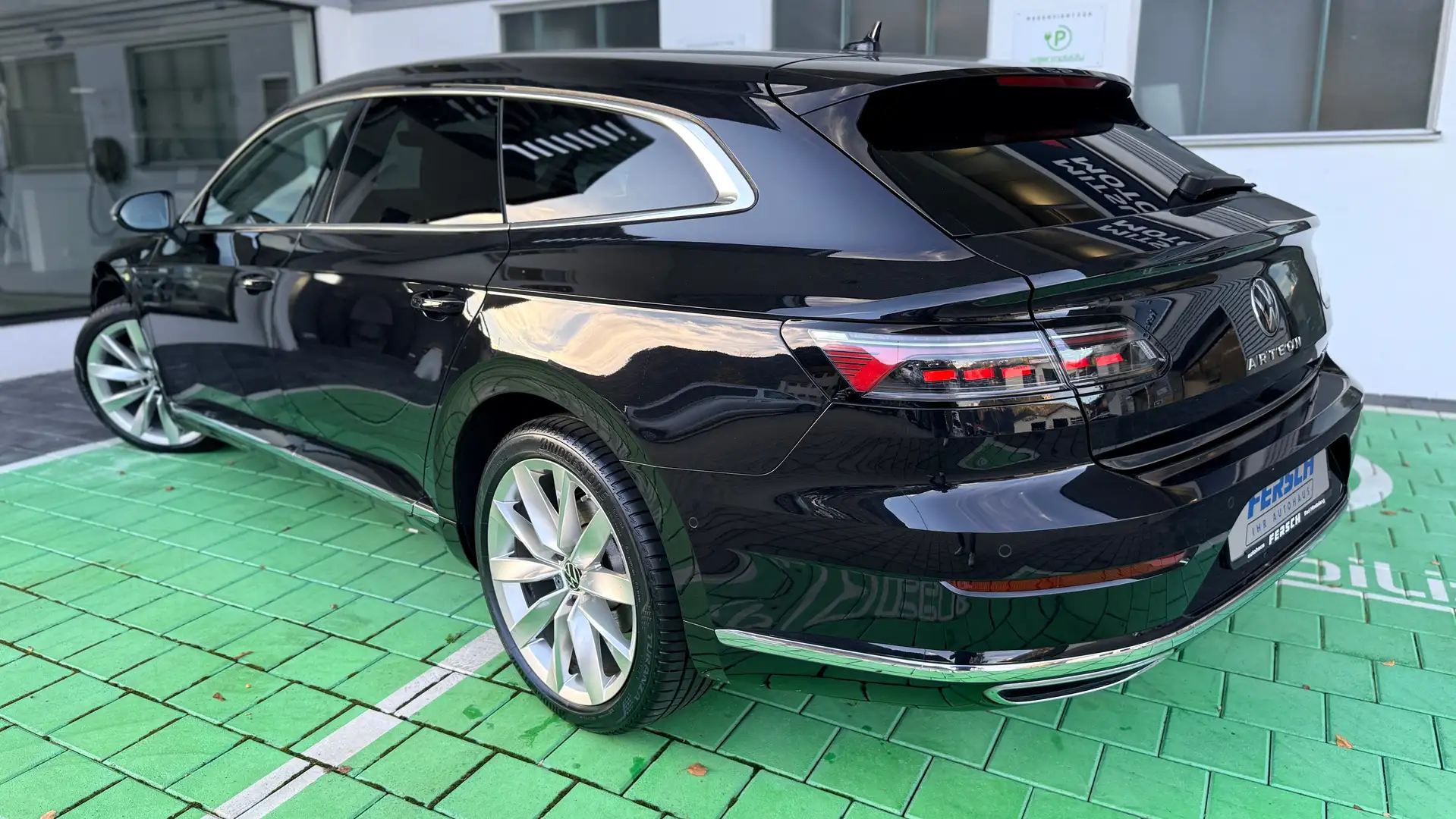 Volkswagen Arteon 1.4 Elegance eHybrid PHEV Autom. m. Panodach 19"LM Noir - 2