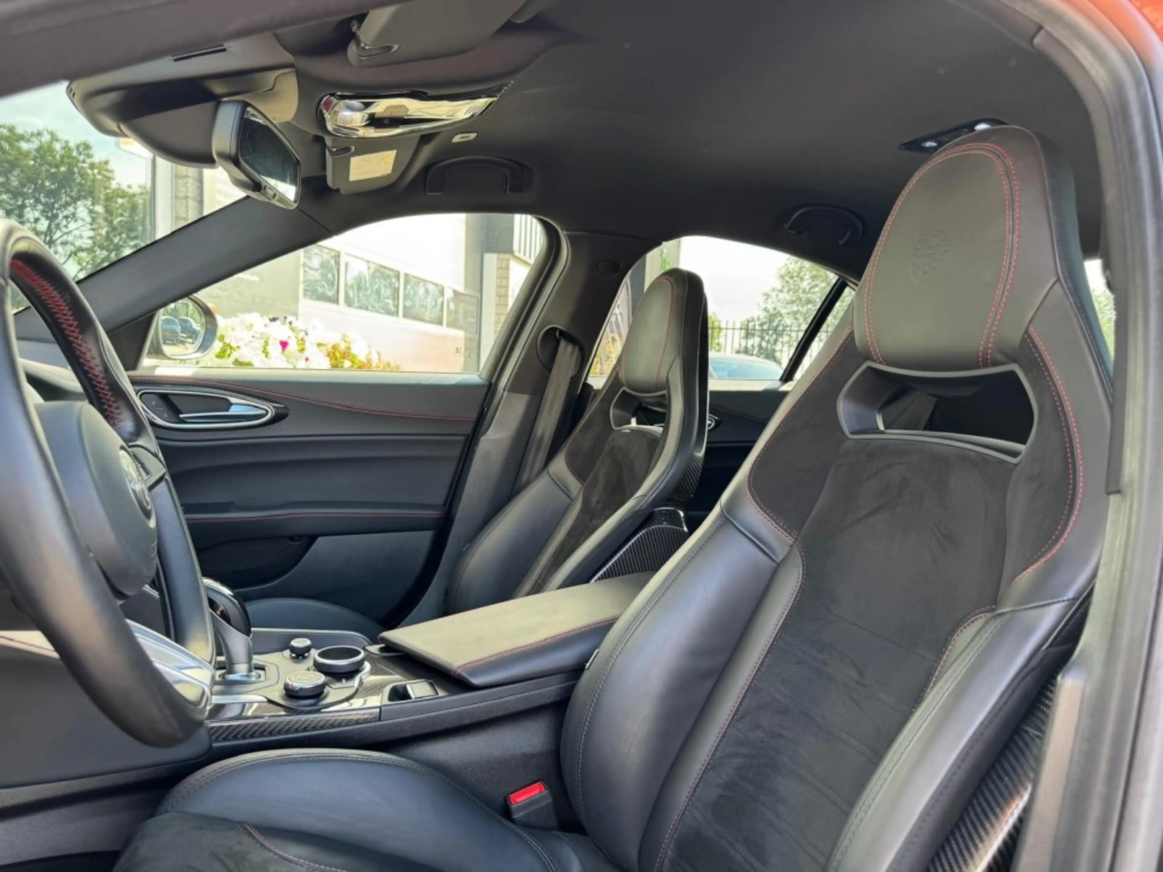 Alfa Romeo Giulia 2.9 V6 QUADRIFOGLIO Carbon pakket Sparco kuipstoel — photo 3