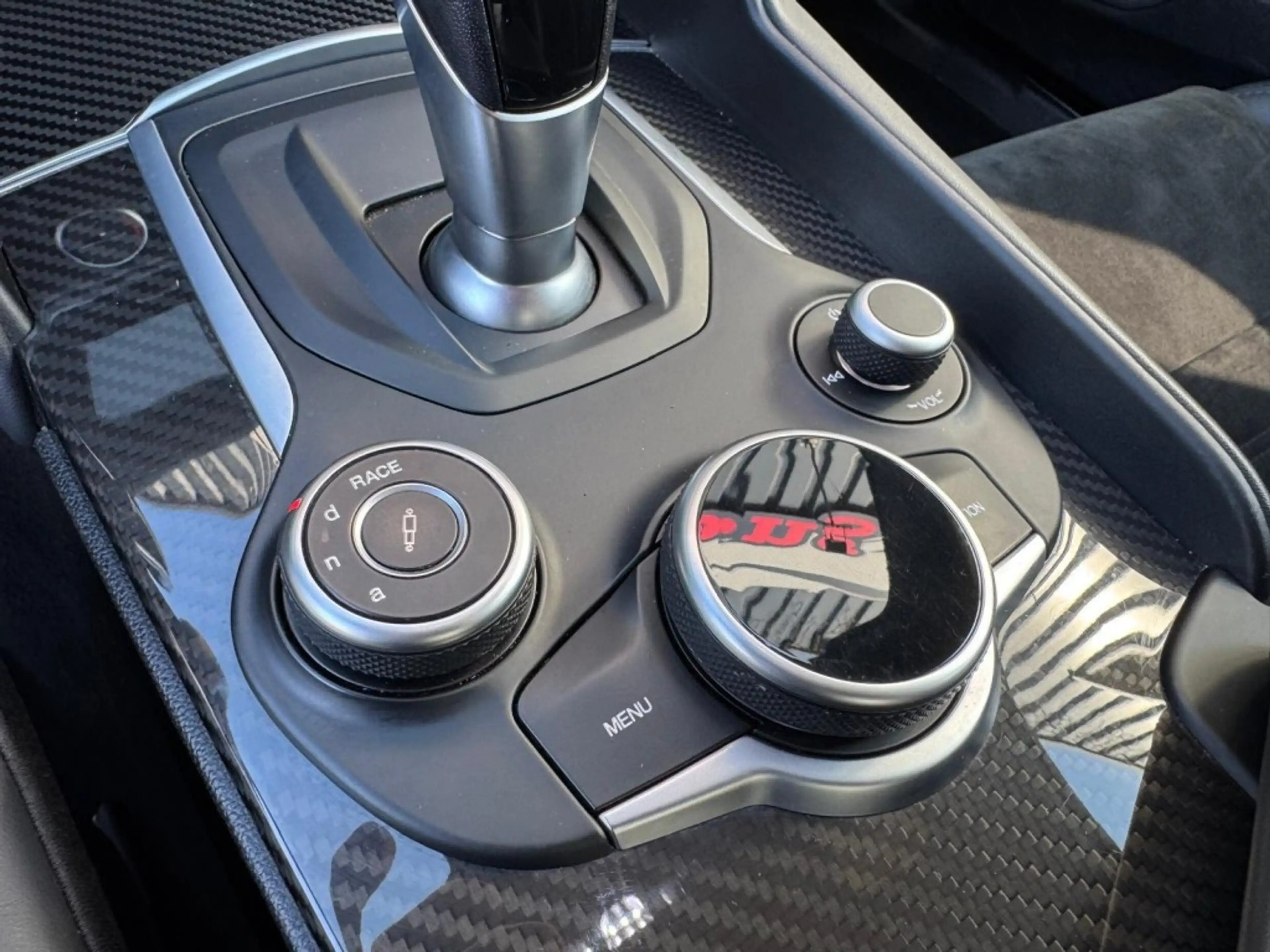 Alfa Romeo Giulia 2.9 V6 QUADRIFOGLIO Carbon pakket Sparco kuipstoel — photo 44