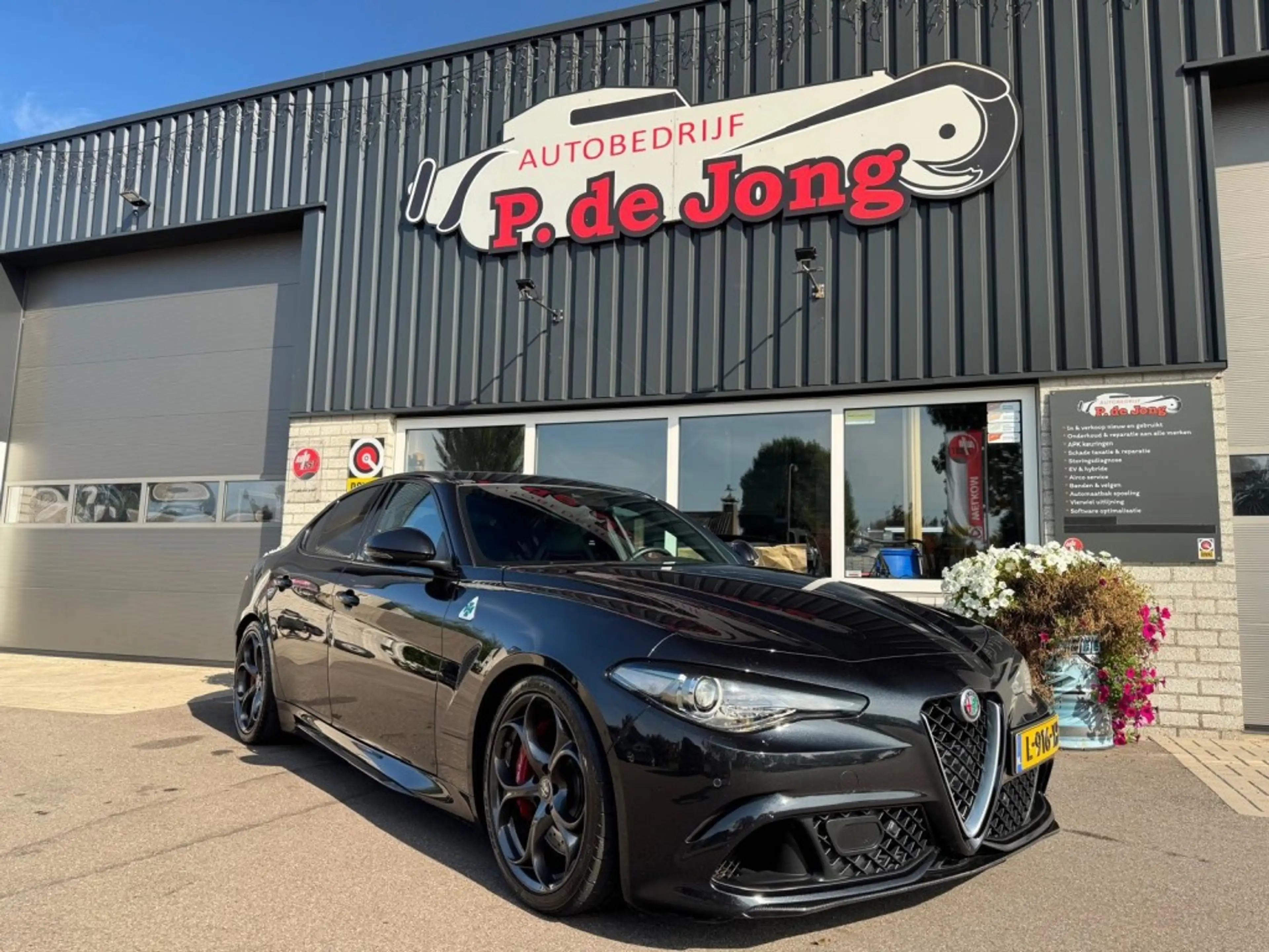 Alfa Romeo Giulia 2.9 V6 QUADRIFOGLIO Carbon pakket Sparco kuipstoel — photo 5