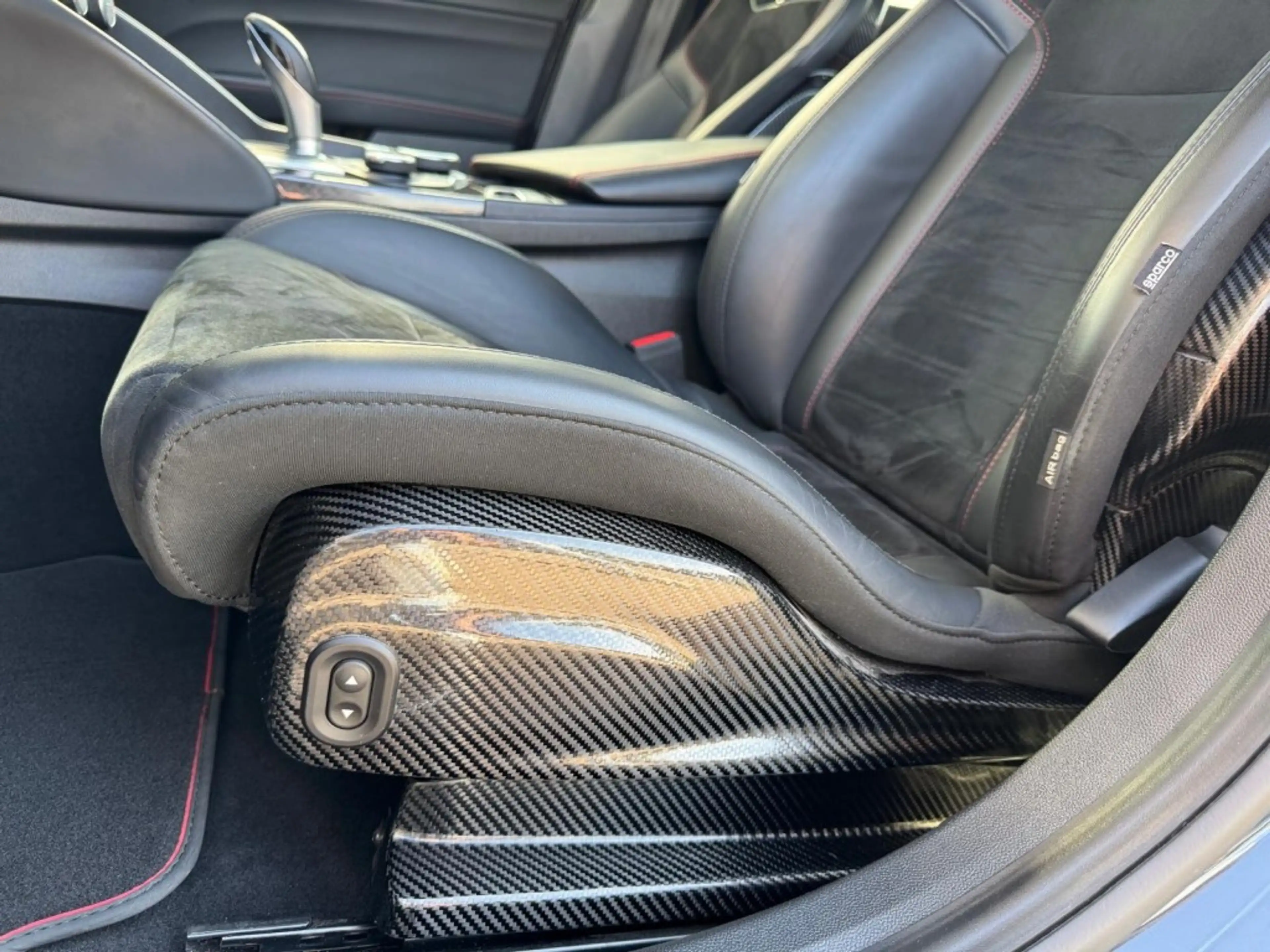 Alfa Romeo Giulia 2.9 V6 QUADRIFOGLIO Carbon pakket Sparco kuipstoel — photo 19