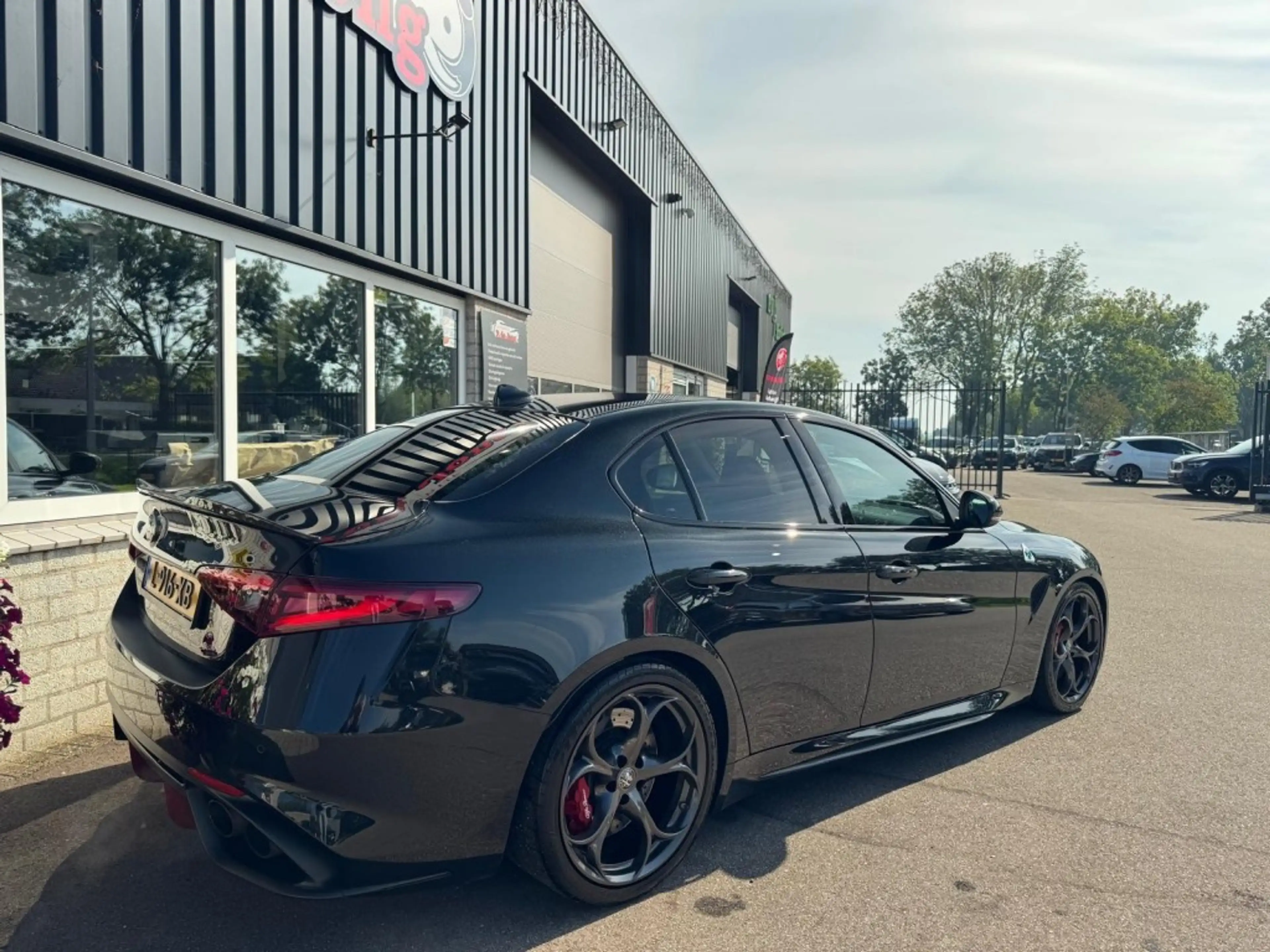 Alfa Romeo Giulia 2.9 V6 QUADRIFOGLIO Carbon pakket Sparco kuipstoel — photo 17