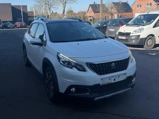 Peugeot 2008 2008 1.6 BlueHDi Style