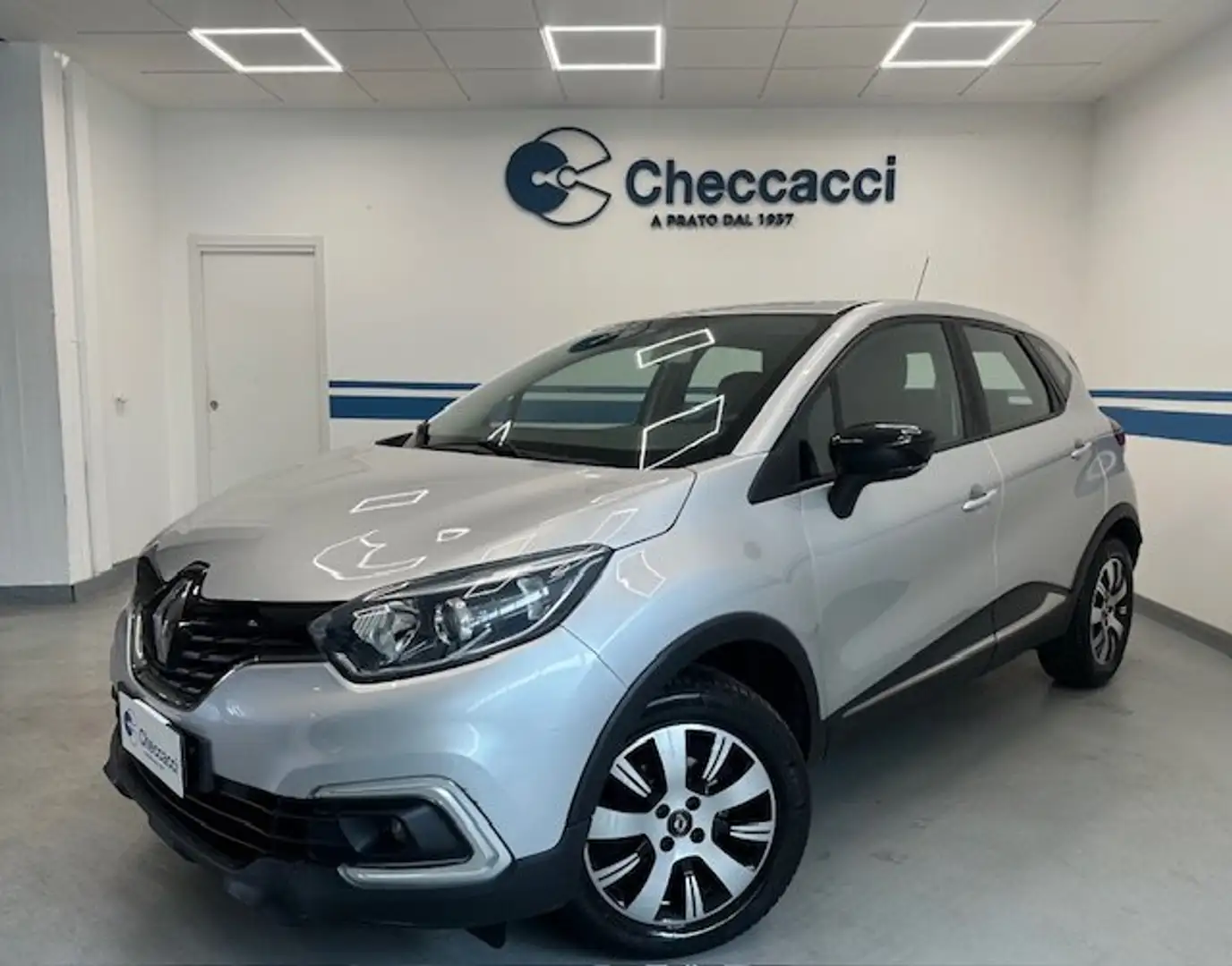 Renault Captur Zen 90cv * 62.000 KM * Argent - 1