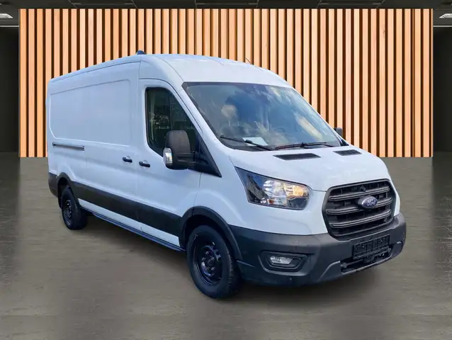 Ford Transit view 13
