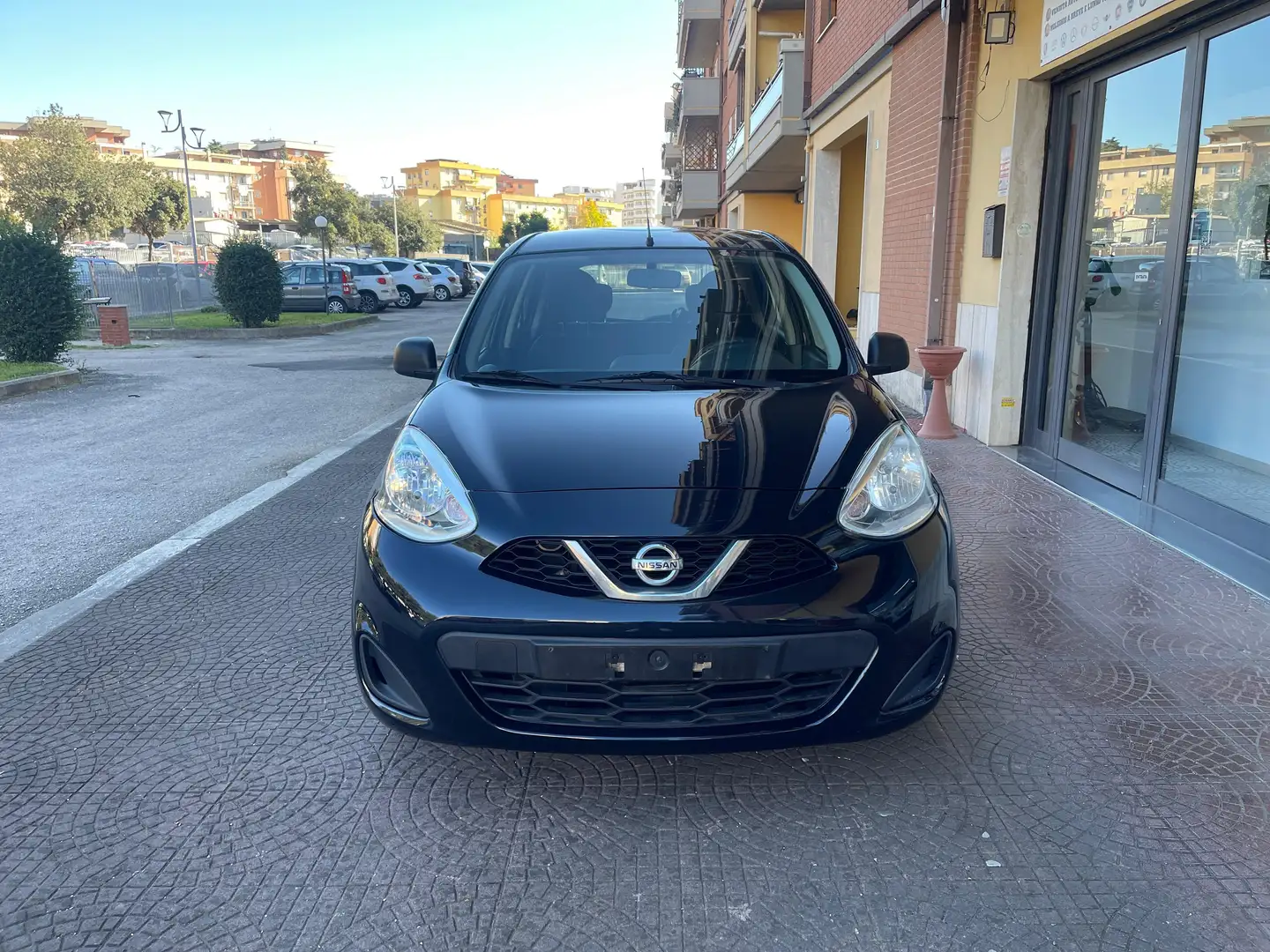 Nissan Micra Micra 5p 1.2 Elle Schwarz - 2
